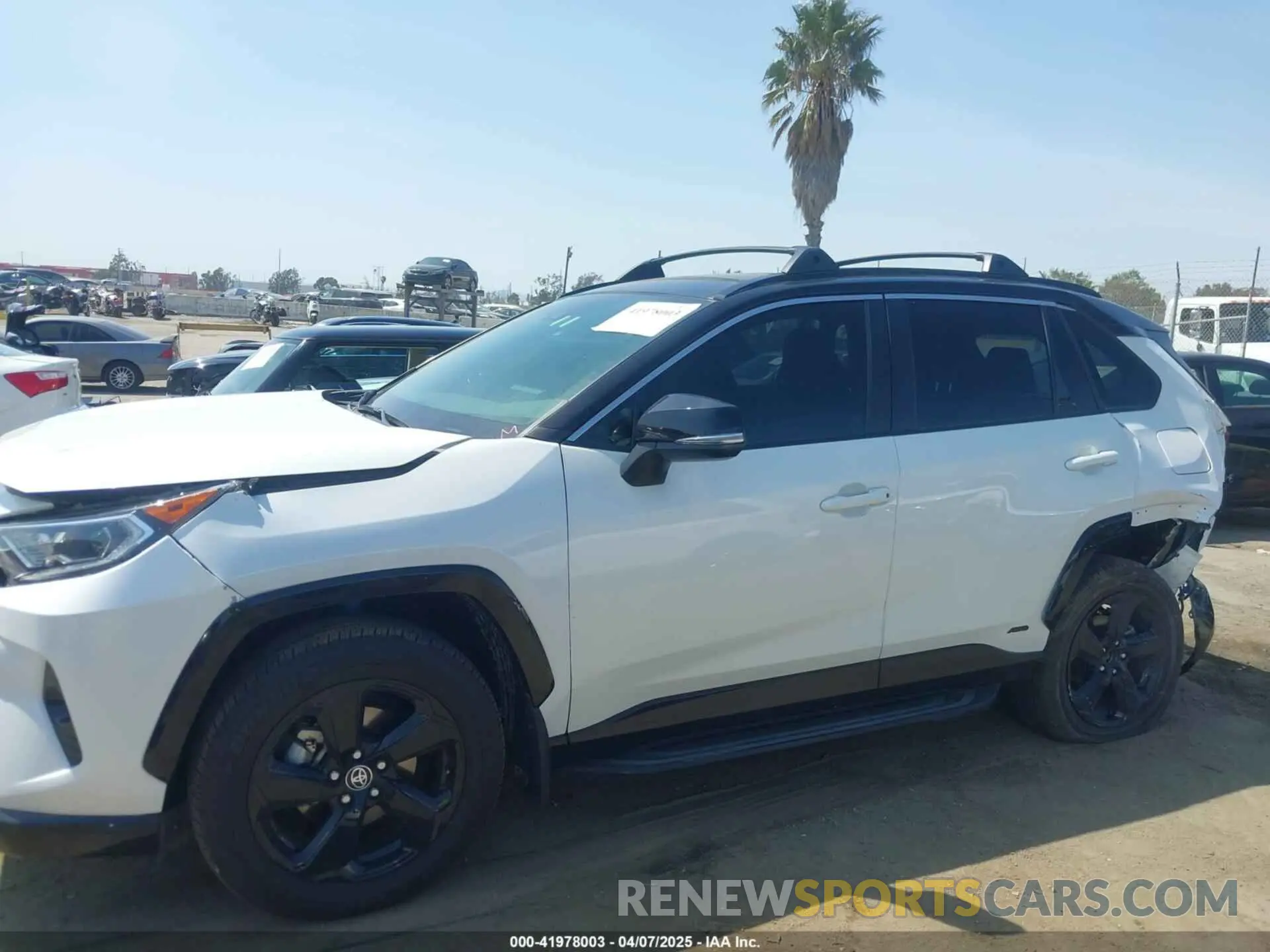 14 Photograph of a damaged car JTME6RFV2MD515379 TOYOTA RAV4 HYBRID 2021