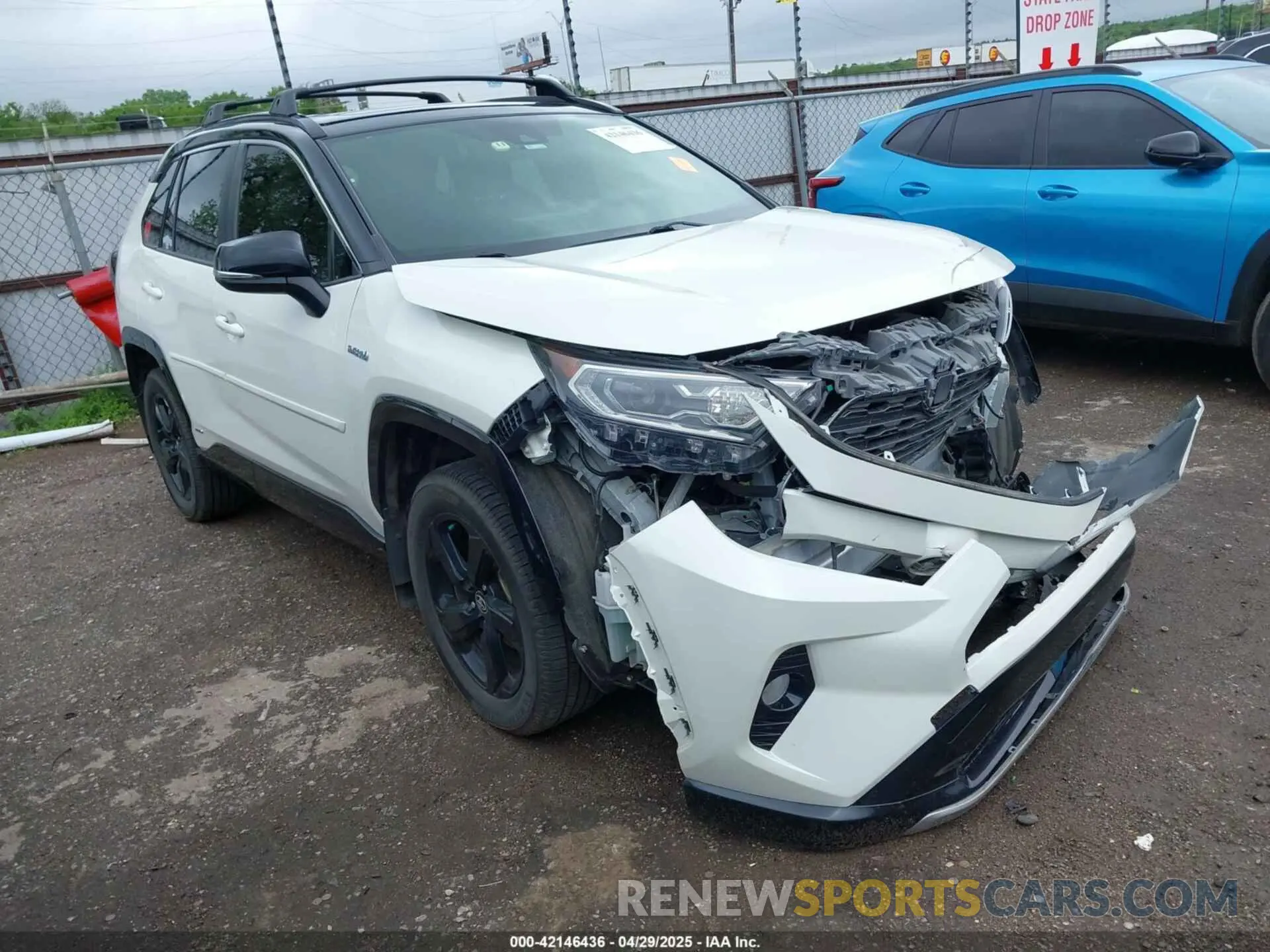 1 Photograph of a damaged car JTME6RFV5MJ011927 TOYOTA RAV4 HYBRID 2021