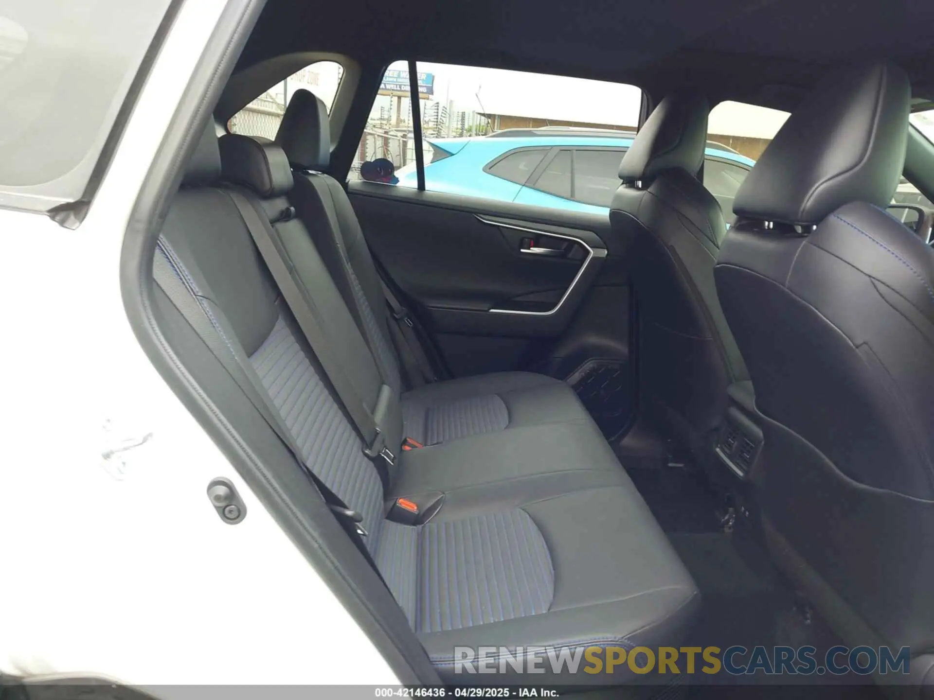 8 Photograph of a damaged car JTME6RFV5MJ011927 TOYOTA RAV4 HYBRID 2021