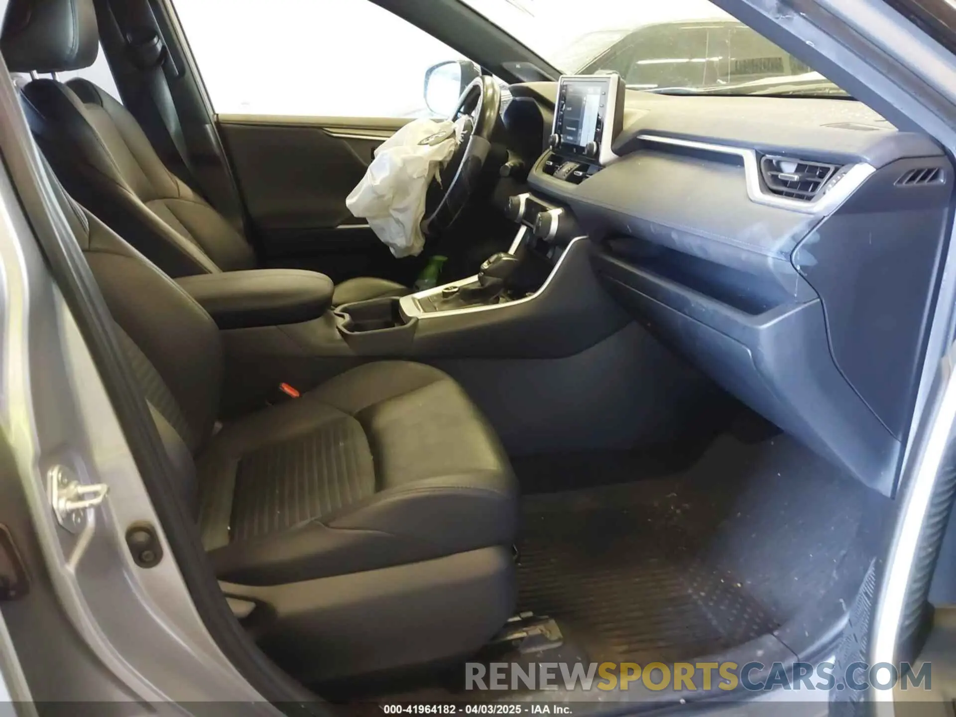 5 Photograph of a damaged car JTME6RFV9MJ006665 TOYOTA RAV4 HYBRID 2021