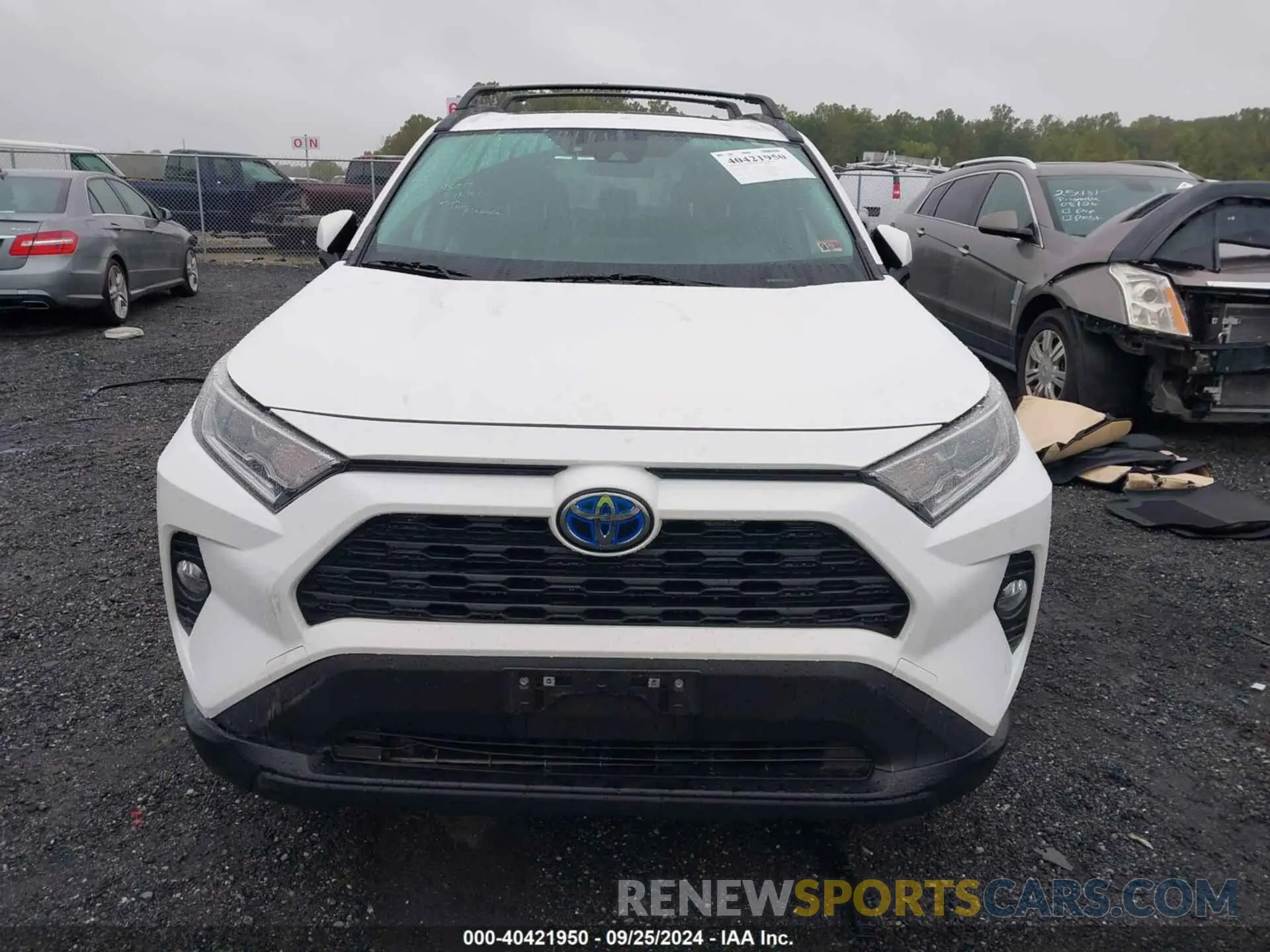 12 Photograph of a damaged car JTMR6RFV0MD011625 TOYOTA RAV4 HYBRID 2021