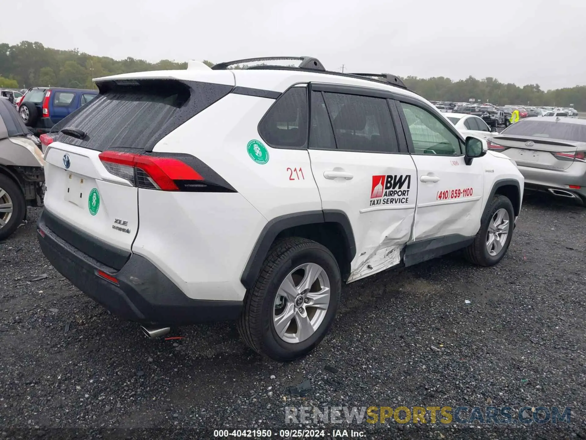 4 Photograph of a damaged car JTMR6RFV0MD011625 TOYOTA RAV4 HYBRID 2021