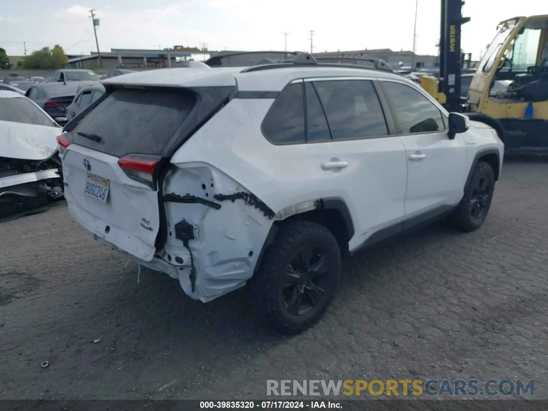 4 Photograph of a damaged car JTMR6RFV6MD017185 TOYOTA RAV4 HYBRID 2021
