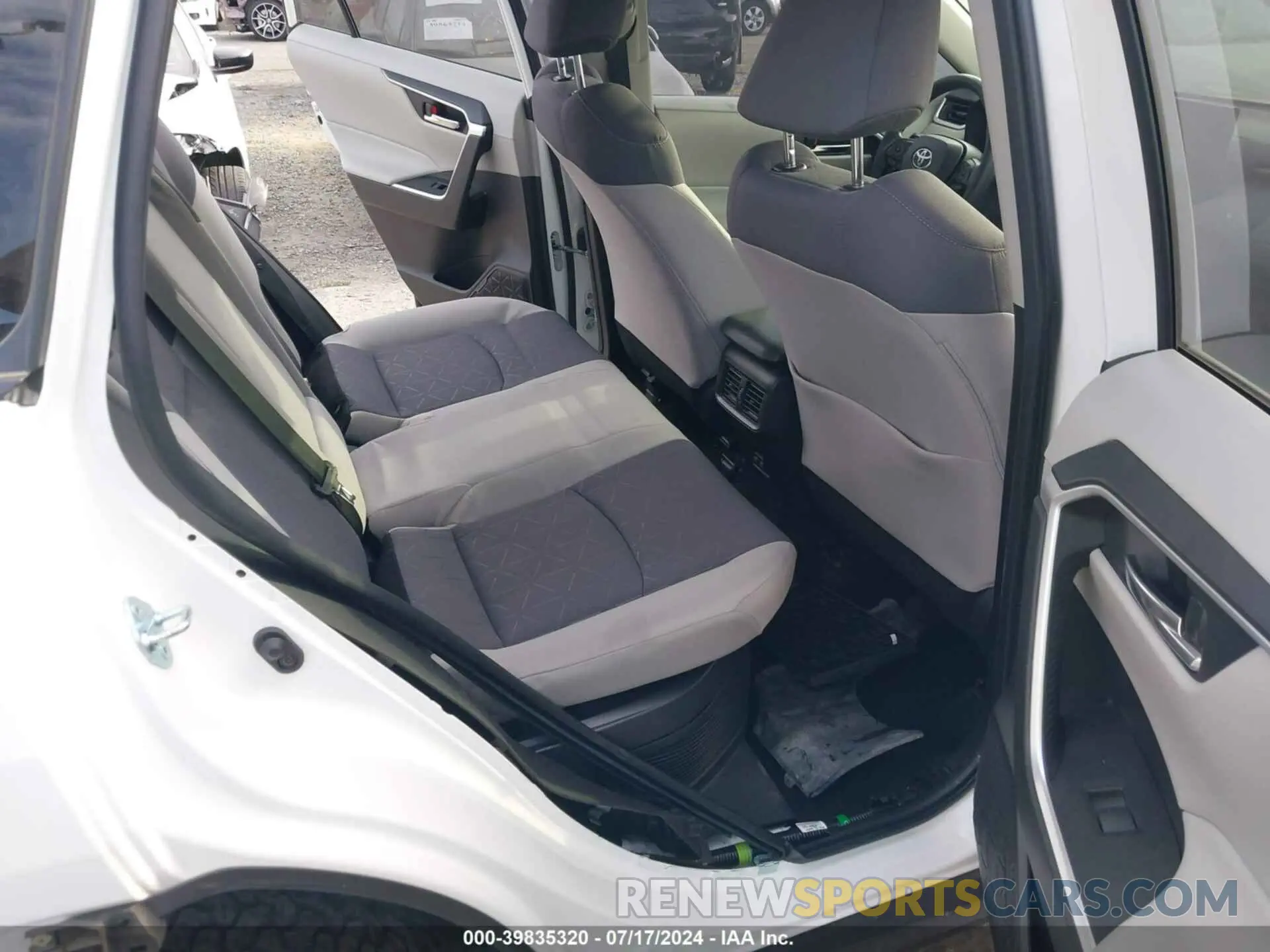 8 Photograph of a damaged car JTMR6RFV6MD017185 TOYOTA RAV4 HYBRID 2021