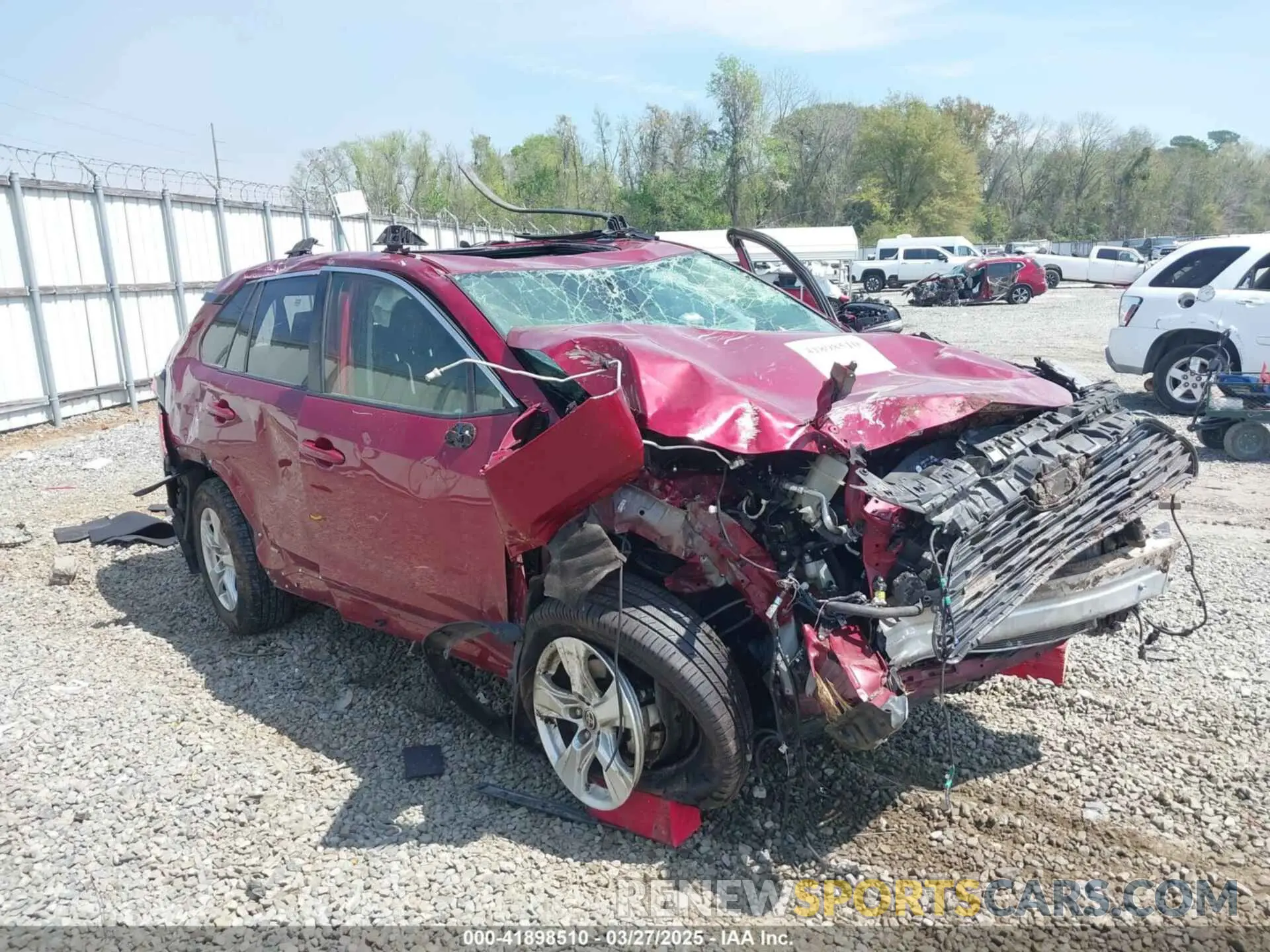 1 Photograph of a damaged car JTMRWRFV2MD123696 TOYOTA RAV4 HYBRID 2021