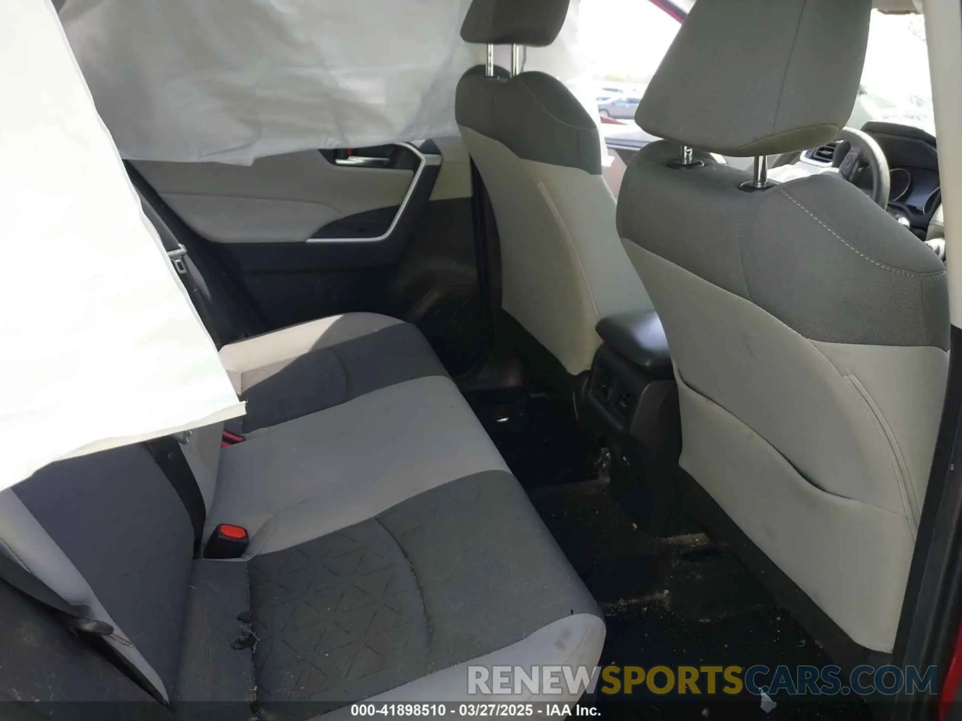 8 Photograph of a damaged car JTMRWRFV2MD123696 TOYOTA RAV4 HYBRID 2021