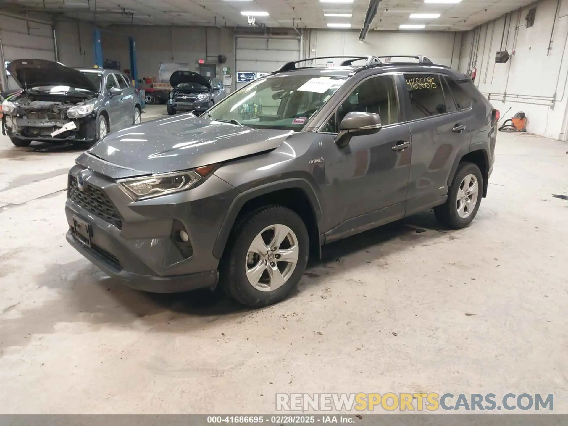 2 Photograph of a damaged car JTMRWRFV2MD125979 TOYOTA RAV4 HYBRID 2021