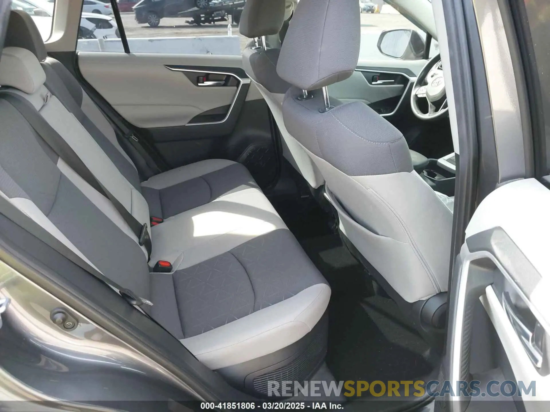 8 Photograph of a damaged car JTMRWRFV4MD129757 TOYOTA RAV4 HYBRID 2021