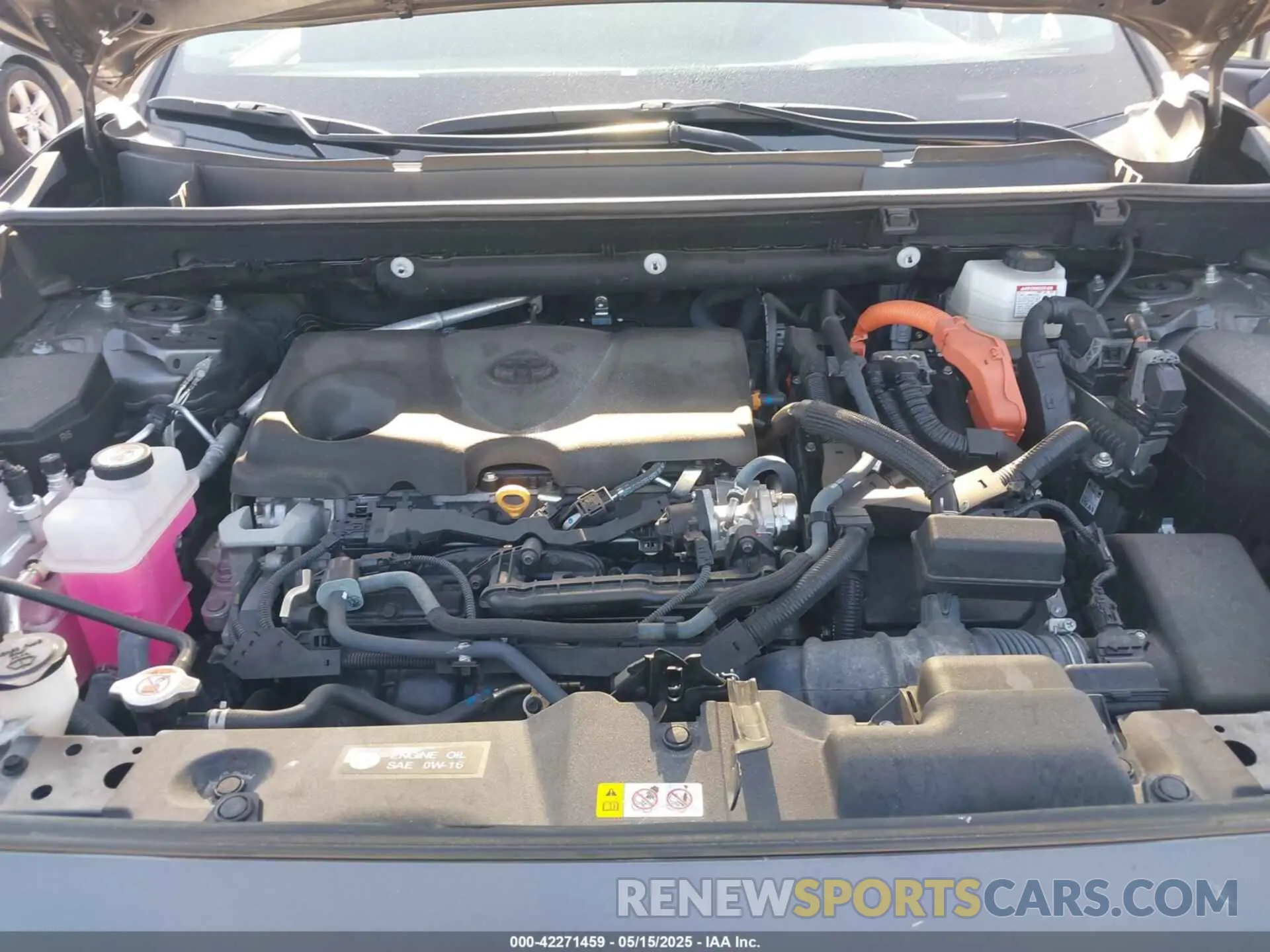 10 Photograph of a damaged car 2T3B6RFV5NW037465 TOYOTA RAV4 HYBRID 2022