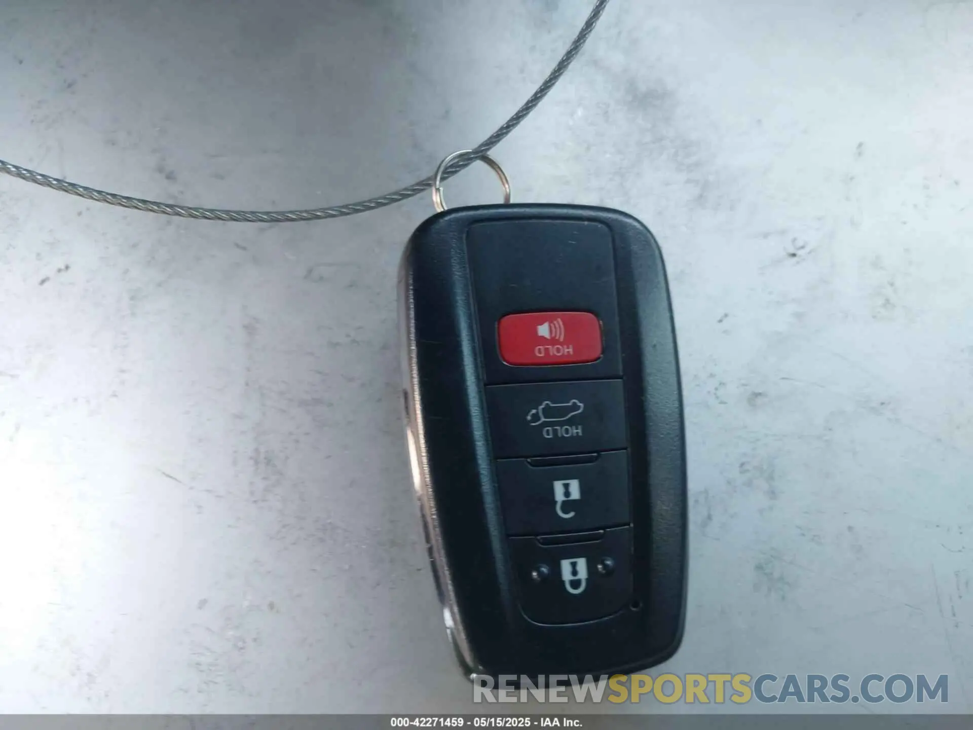 11 Photograph of a damaged car 2T3B6RFV5NW037465 TOYOTA RAV4 HYBRID 2022
