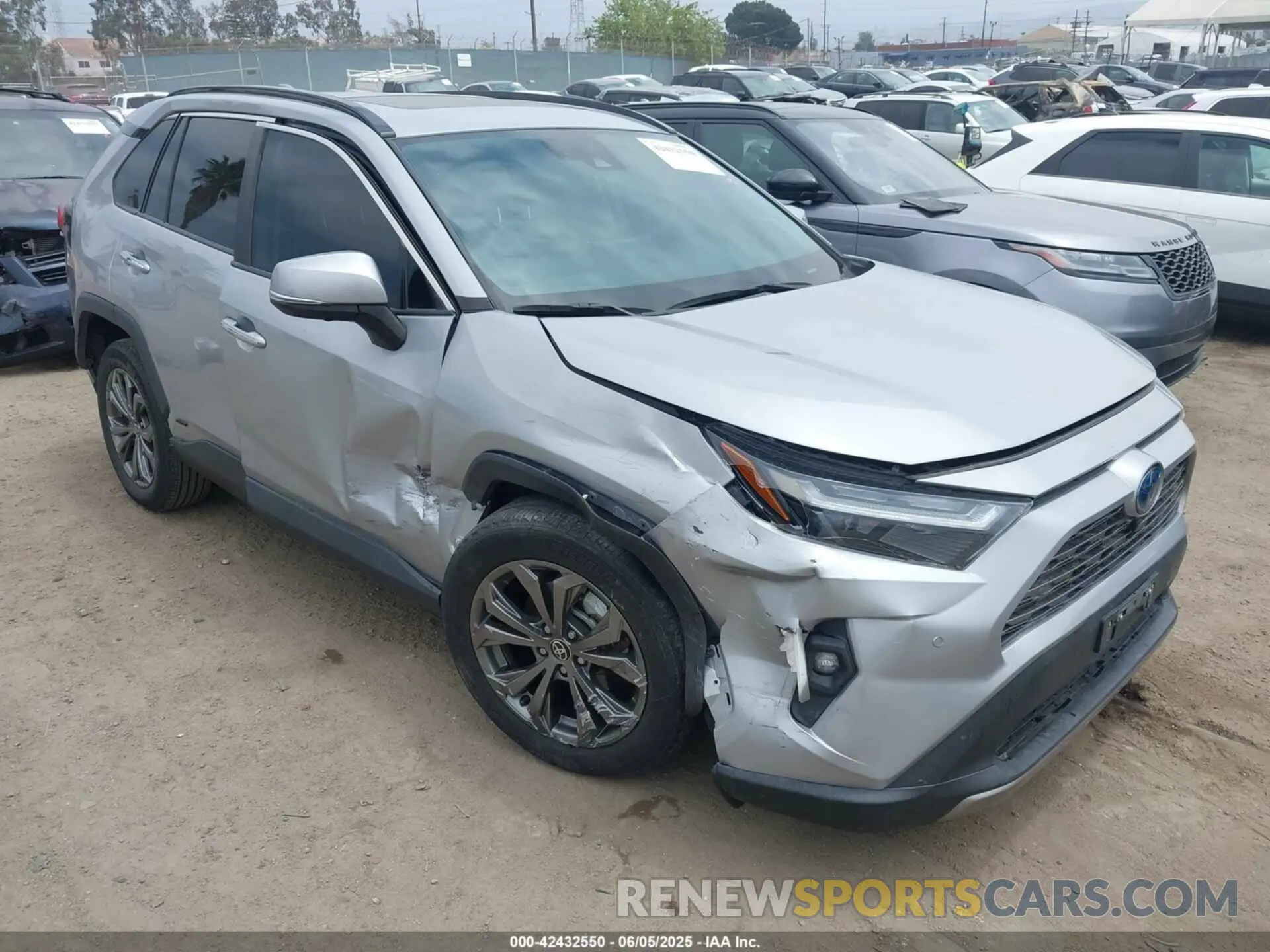 1 Photograph of a damaged car 2T3D6RFV9NW034027 TOYOTA RAV4 HYBRID 2022