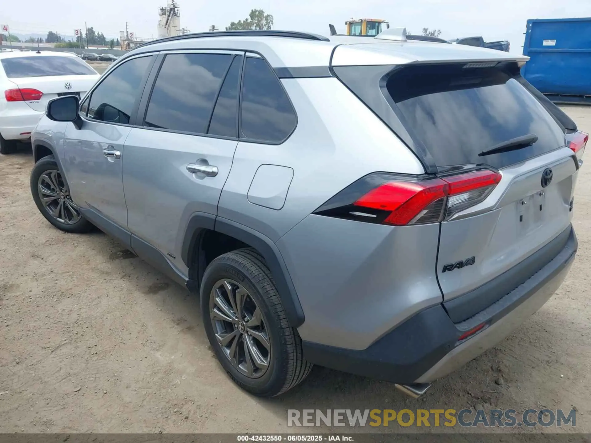 3 Photograph of a damaged car 2T3D6RFV9NW034027 TOYOTA RAV4 HYBRID 2022