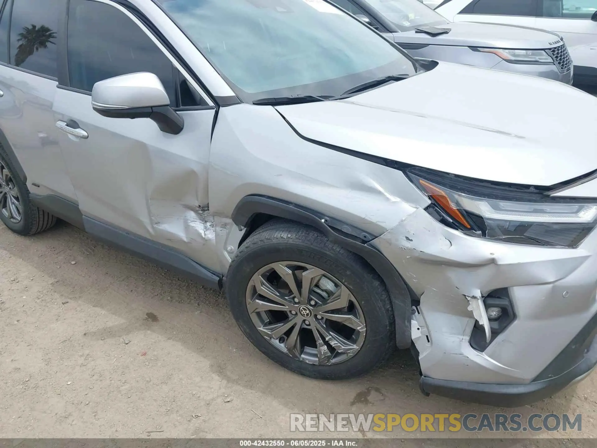 6 Photograph of a damaged car 2T3D6RFV9NW034027 TOYOTA RAV4 HYBRID 2022