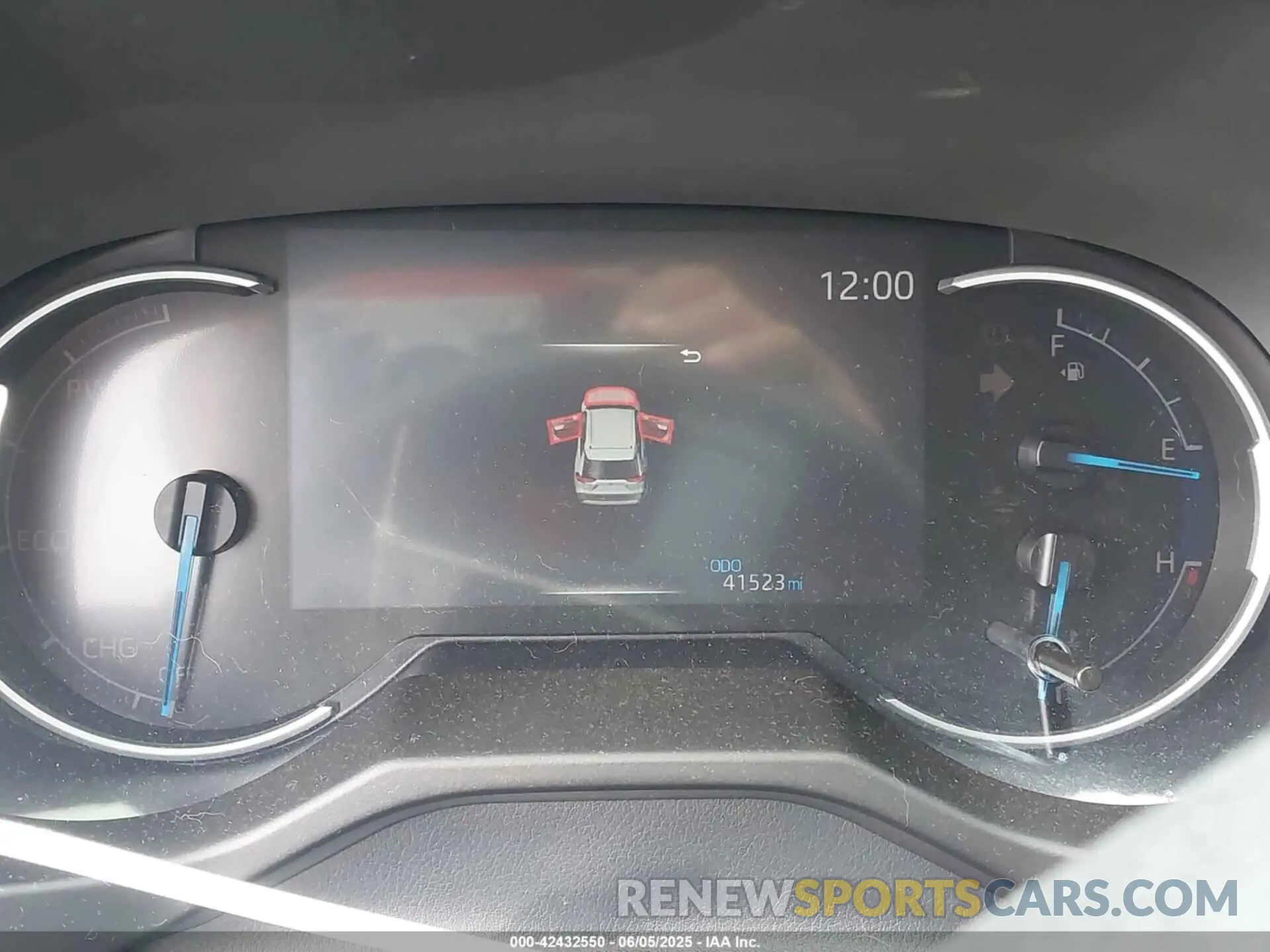 7 Photograph of a damaged car 2T3D6RFV9NW034027 TOYOTA RAV4 HYBRID 2022