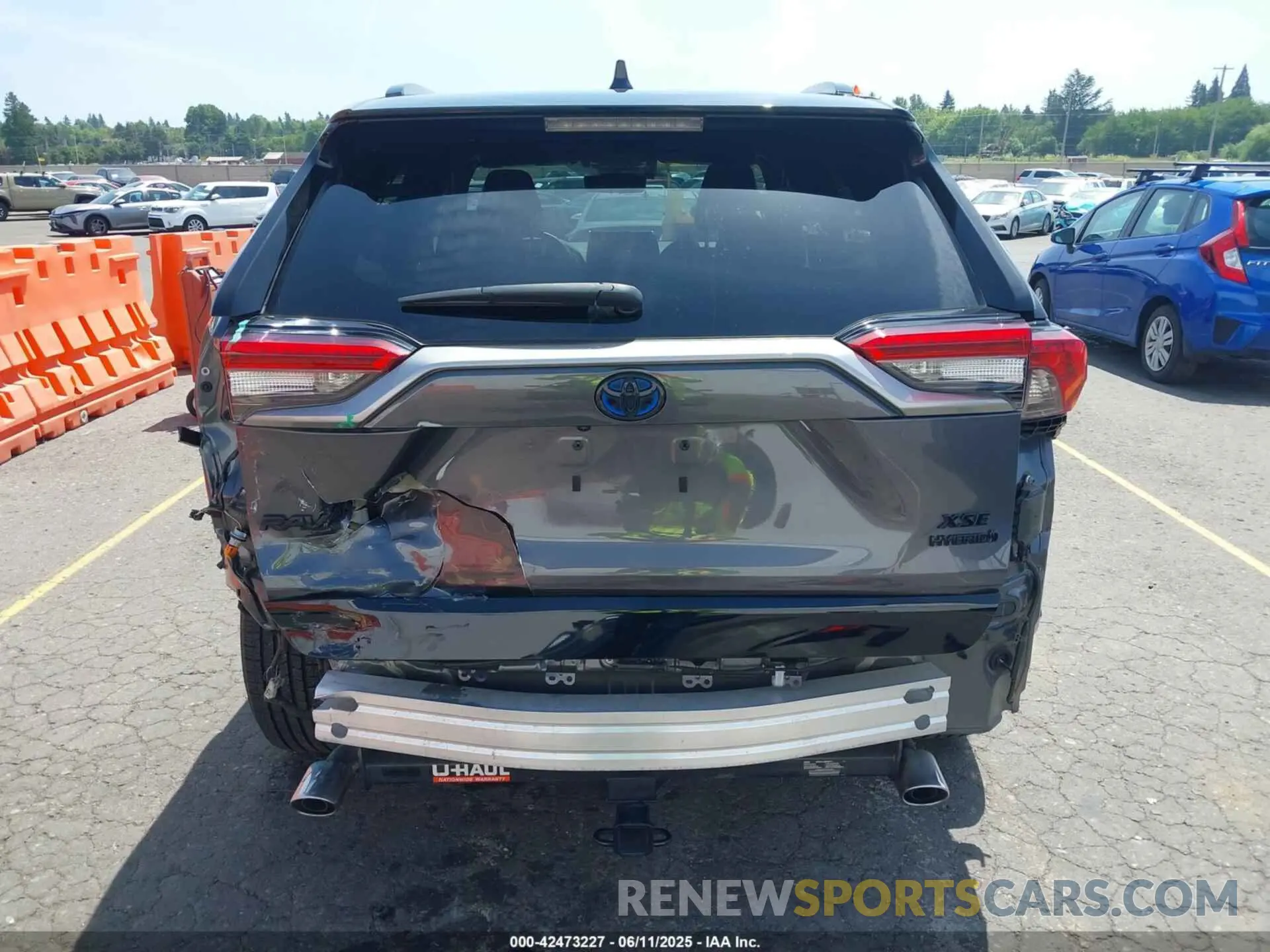 17 Photograph of a damaged car 2T3E6RFV8NW037425 TOYOTA RAV4 HYBRID 2022