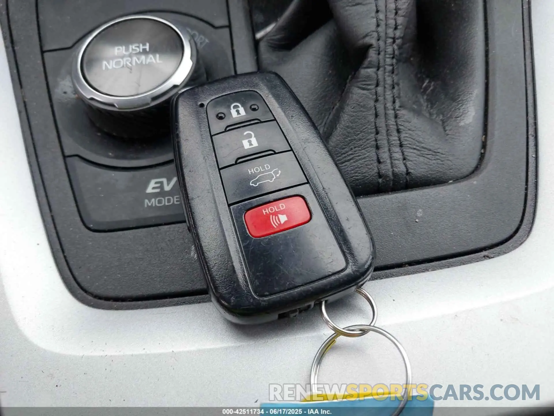 11 Photograph of a damaged car 2T3E6RFVXNW037247 TOYOTA RAV4 HYBRID 2022