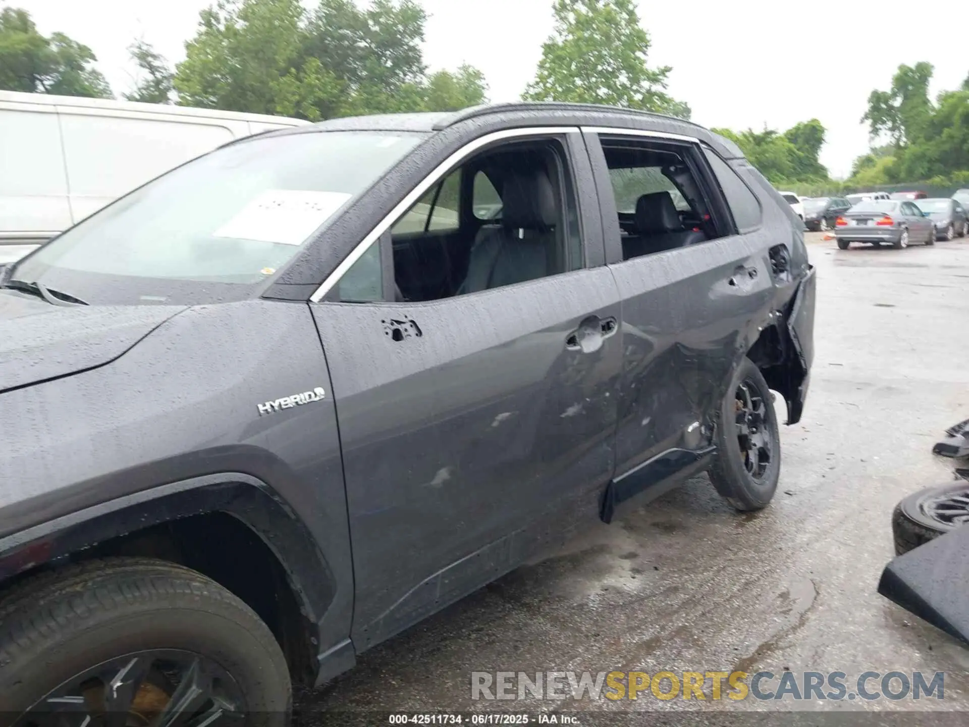 6 Photograph of a damaged car 2T3E6RFVXNW037247 TOYOTA RAV4 HYBRID 2022