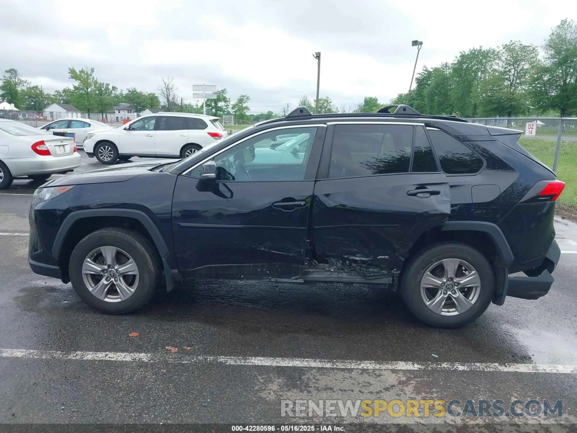14 Photograph of a damaged car 2T3MWRFV3NW130185 TOYOTA RAV4 HYBRID 2022
