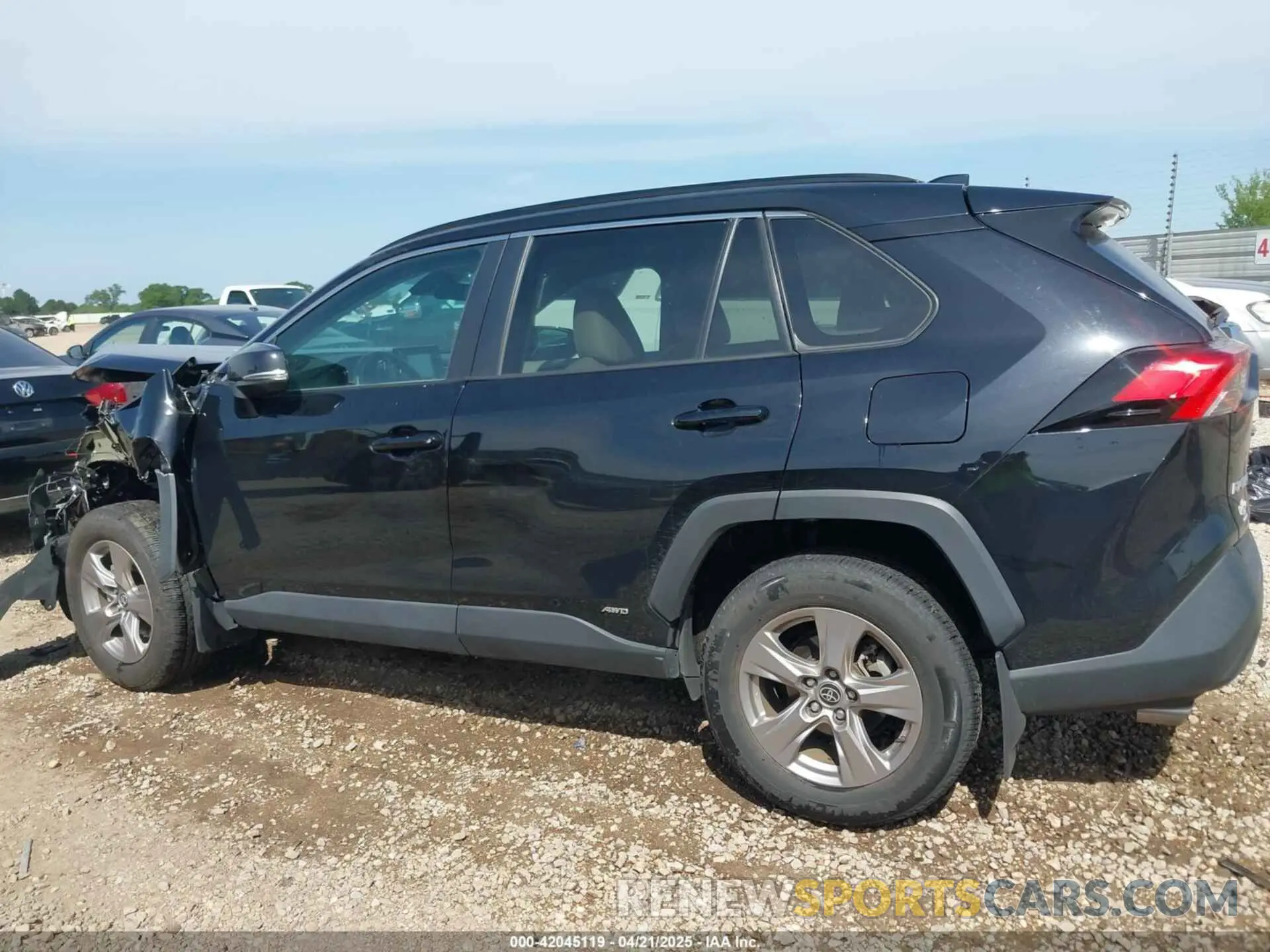 14 Photograph of a damaged car 2T3RWRFV0NW133065 TOYOTA RAV4 HYBRID 2022