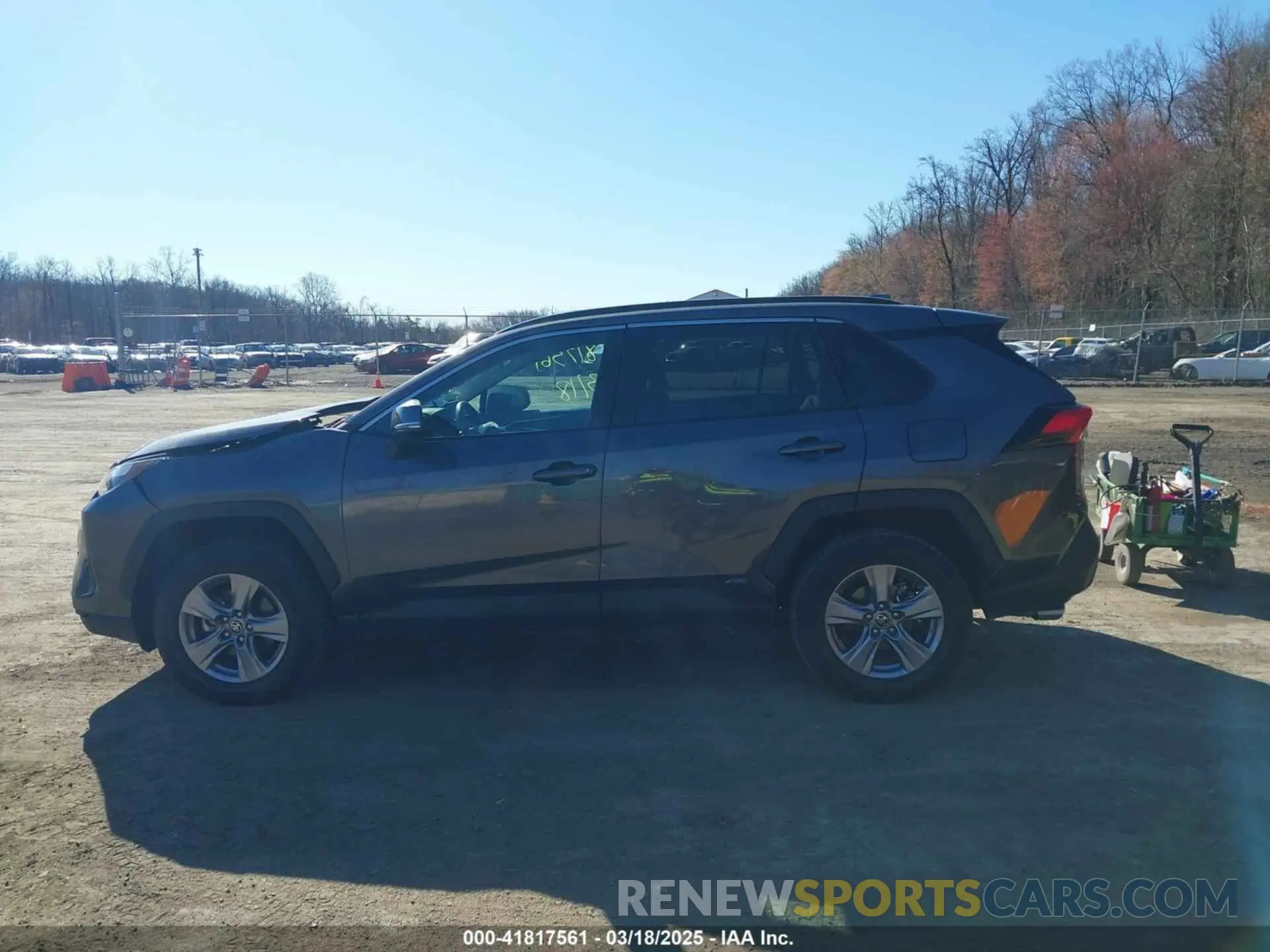 14 Photograph of a damaged car 2T3RWRFV3NW139023 TOYOTA RAV4 HYBRID 2022