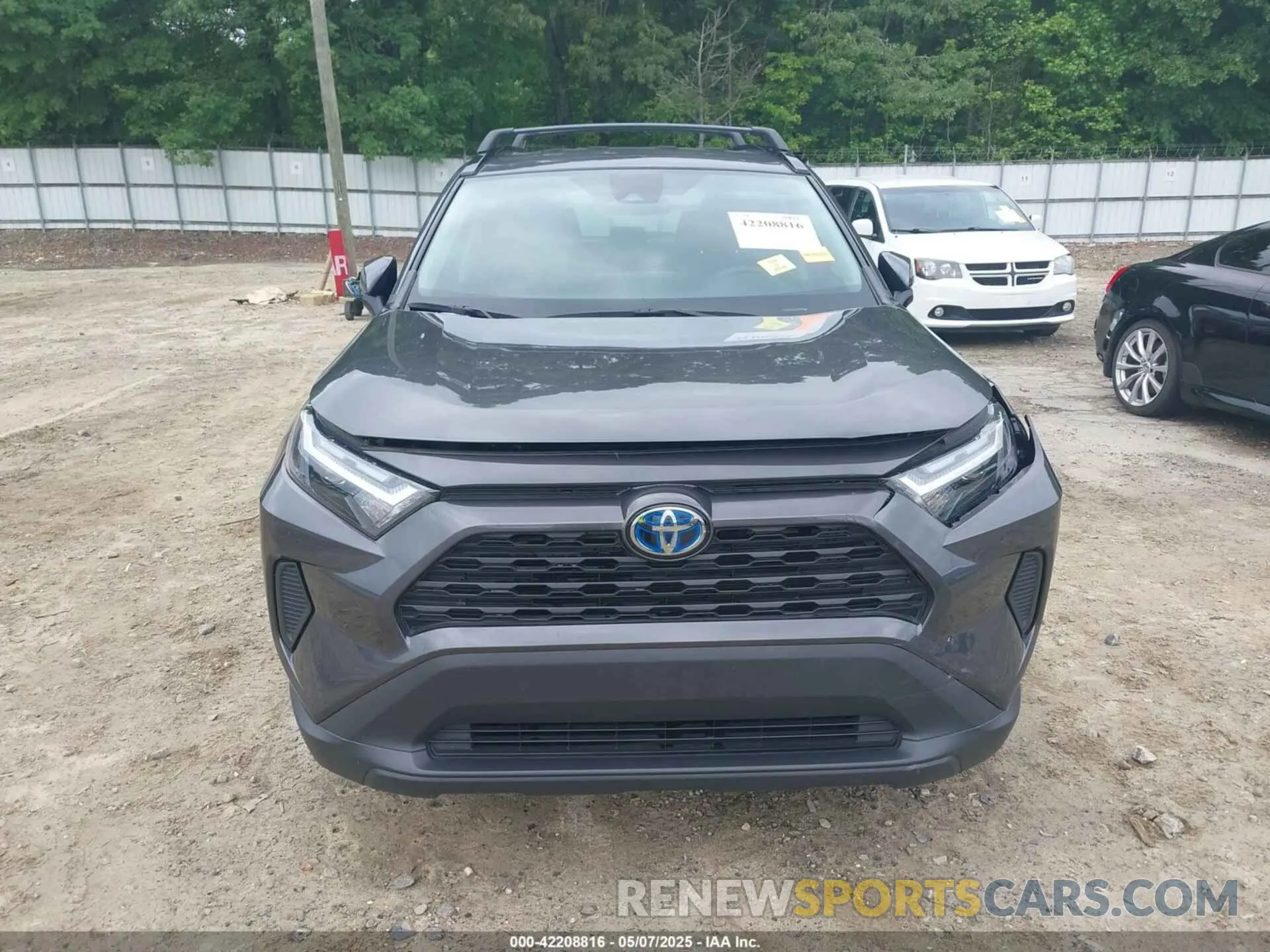 13 Photograph of a damaged car 2T3RWRFV7NW136187 TOYOTA RAV4 HYBRID 2022