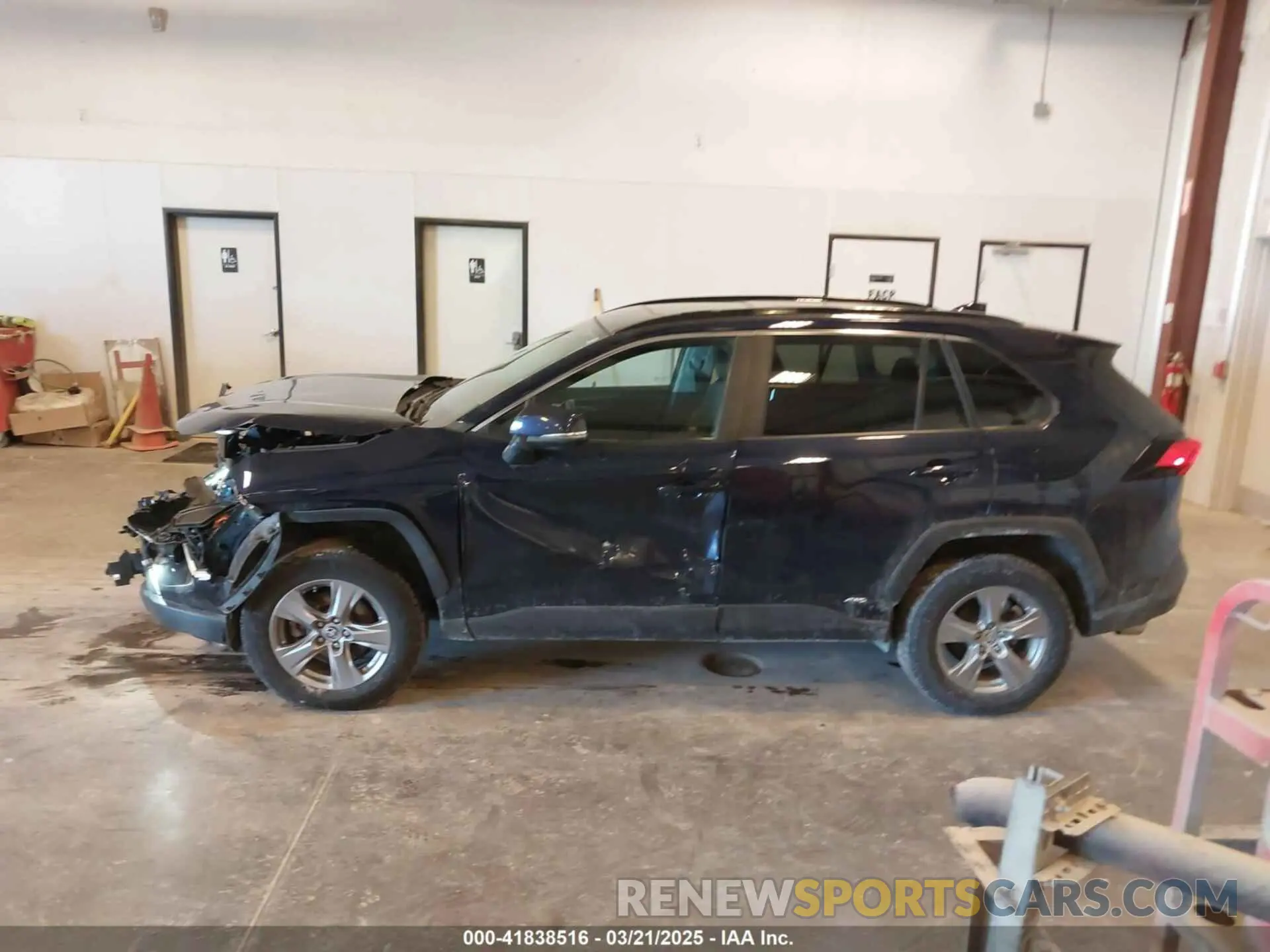 14 Photograph of a damaged car 2T3RWRFV8NW129832 TOYOTA RAV4 HYBRID 2022