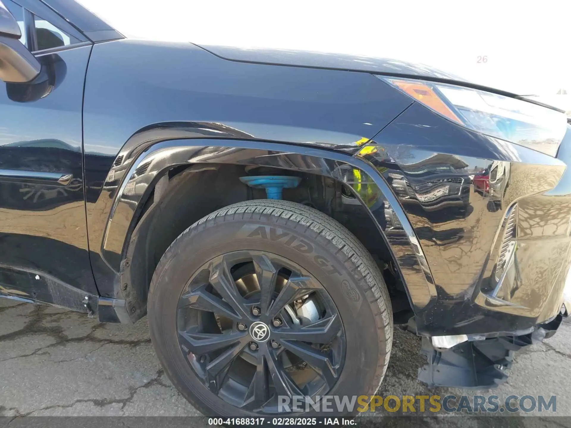 18 Photograph of a damaged car 2T3T6RFV8NW032930 TOYOTA RAV4 HYBRID 2022