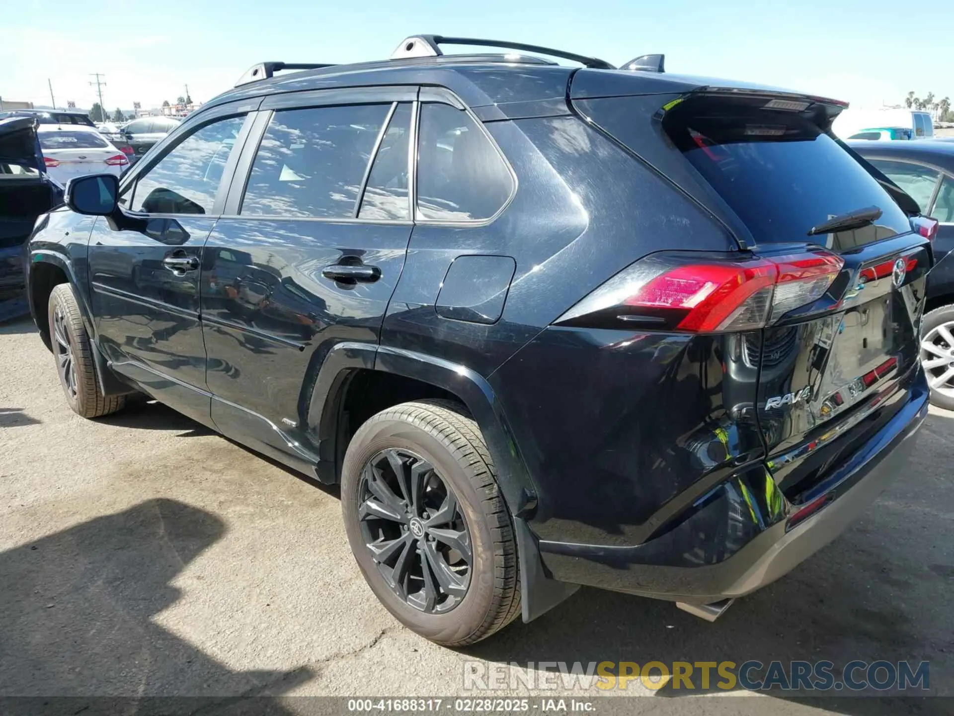 3 Photograph of a damaged car 2T3T6RFV8NW032930 TOYOTA RAV4 HYBRID 2022