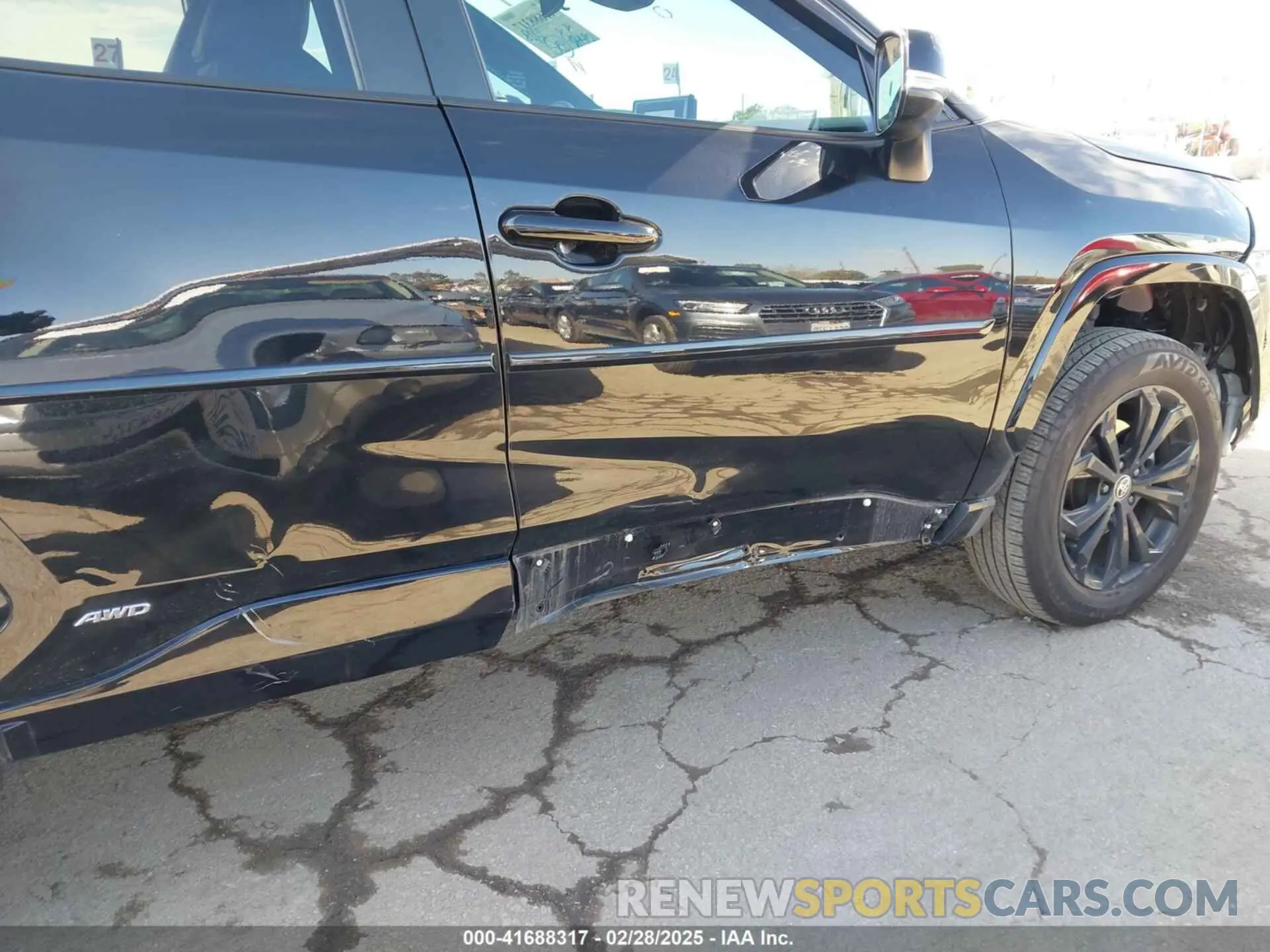 6 Photograph of a damaged car 2T3T6RFV8NW032930 TOYOTA RAV4 HYBRID 2022