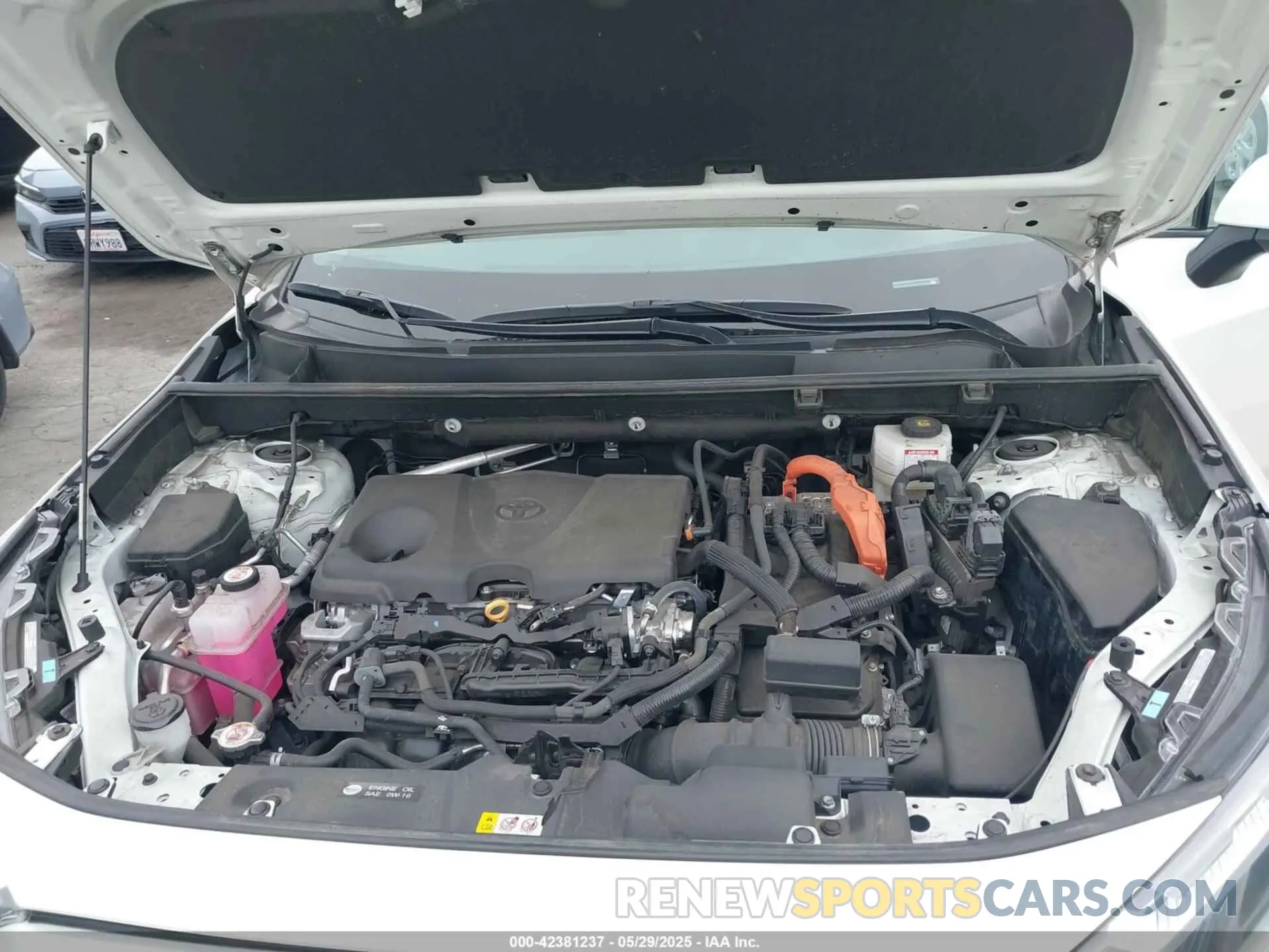 10 Photograph of a damaged car 4T3B6RFV0NU103453 TOYOTA RAV4 HYBRID 2022