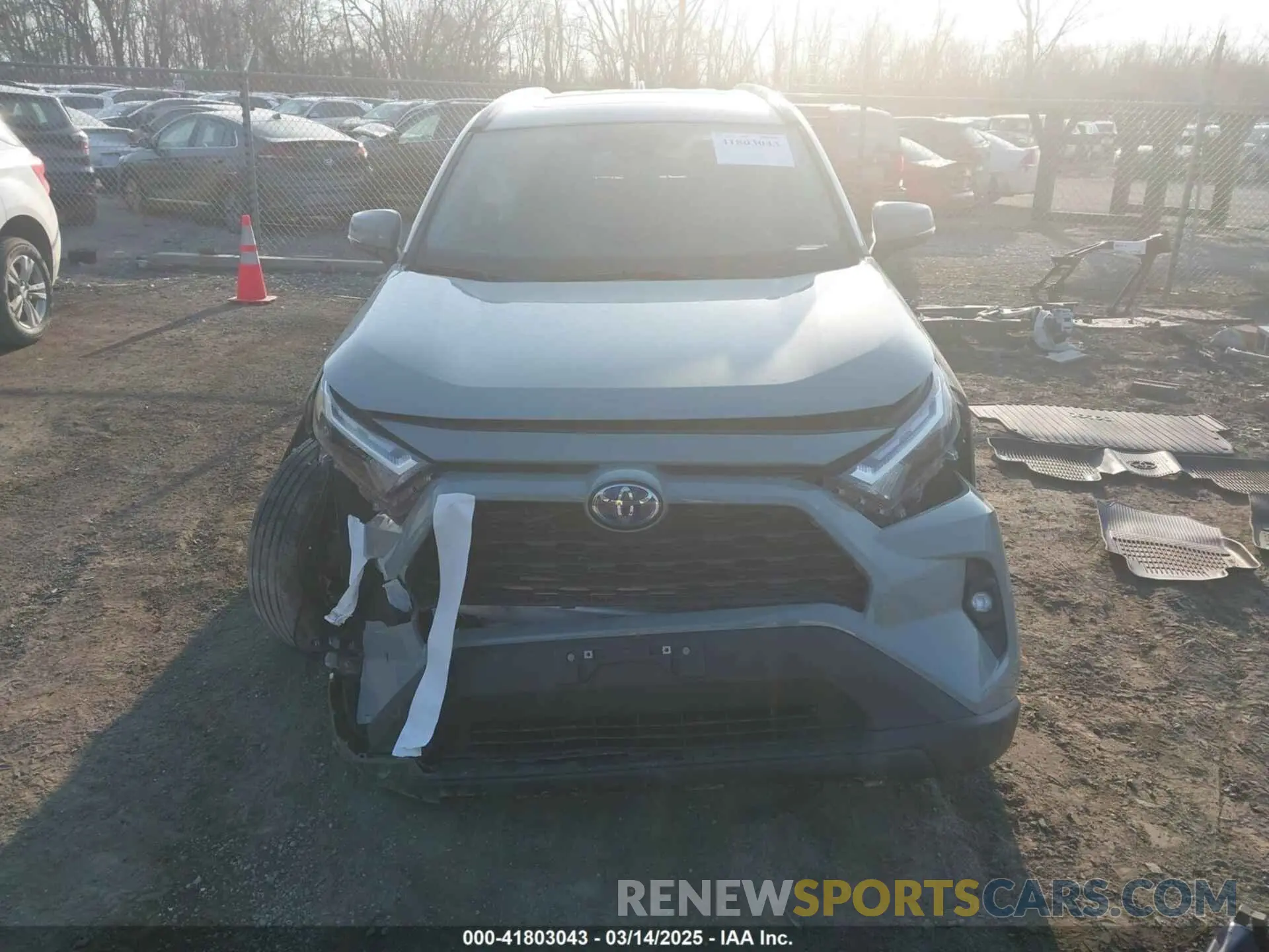 12 Photograph of a damaged car 4T3B6RFV3NU086227 TOYOTA RAV4 HYBRID 2022