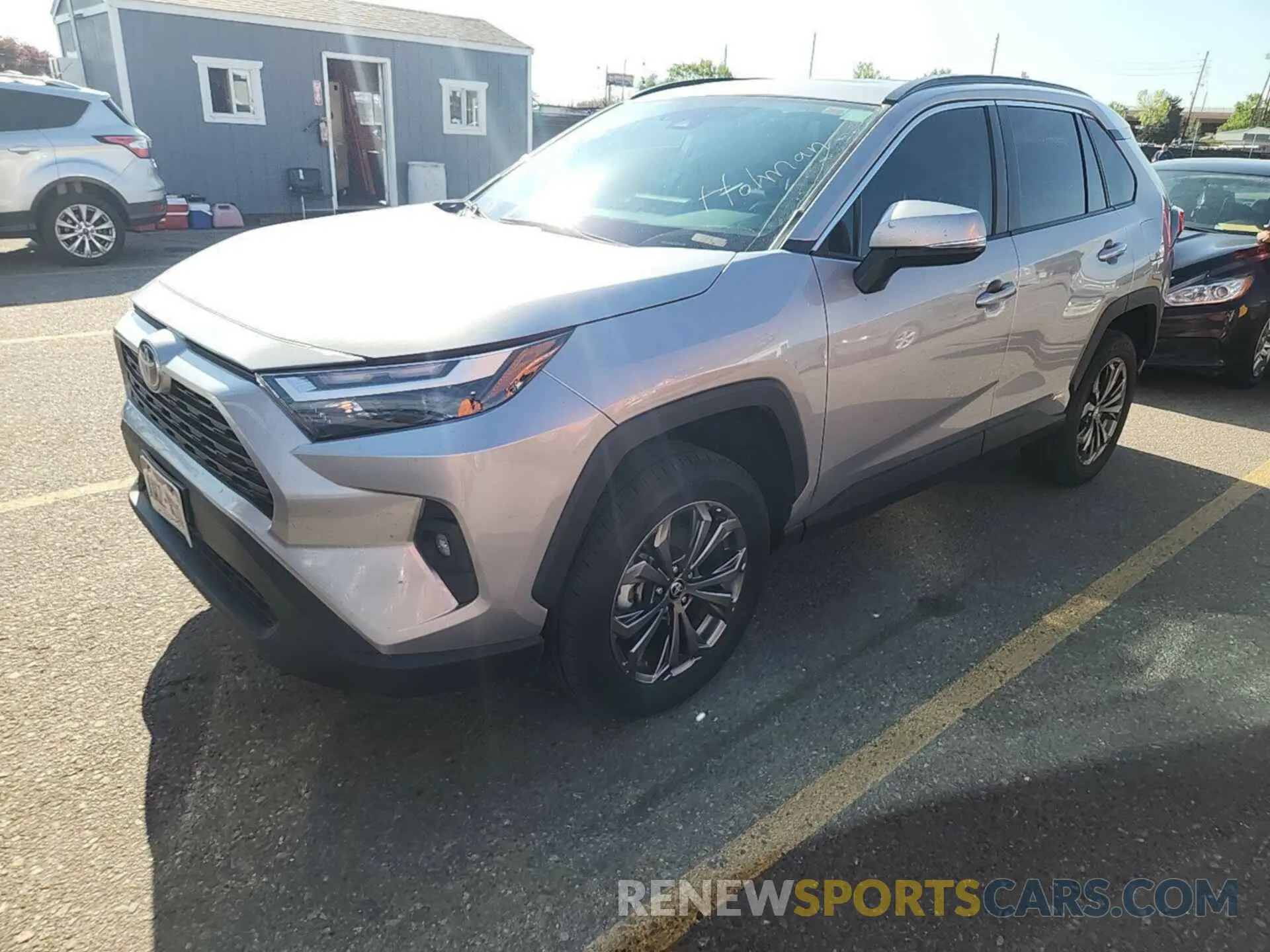 16 Photograph of a damaged car 4T3B6RFV4NU084647 TOYOTA RAV4 HYBRID 2022