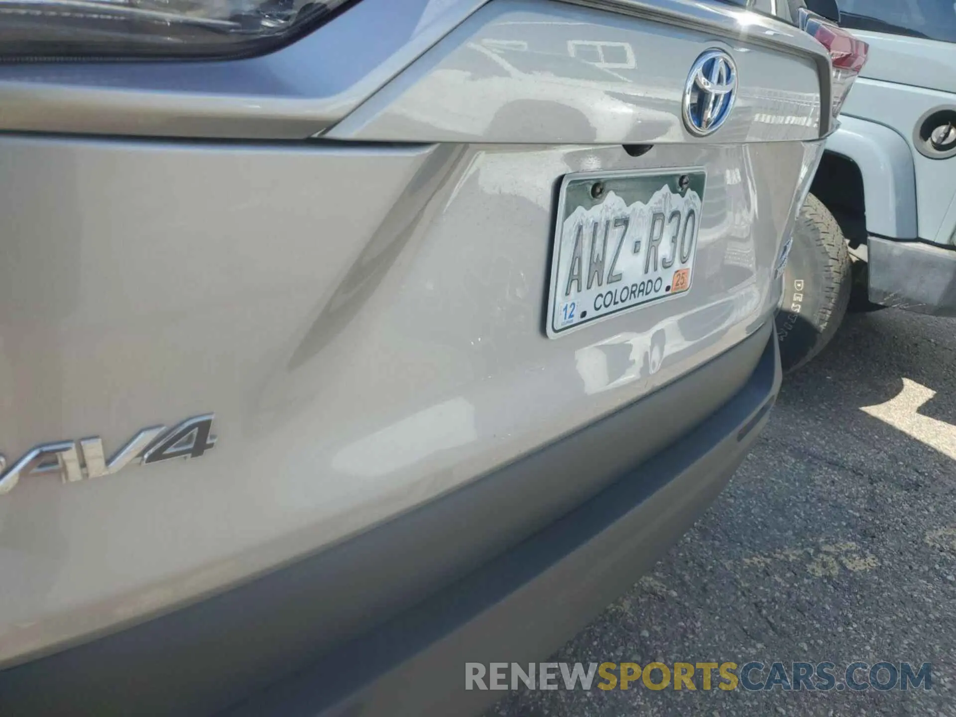 3 Photograph of a damaged car 4T3B6RFV4NU084647 TOYOTA RAV4 HYBRID 2022
