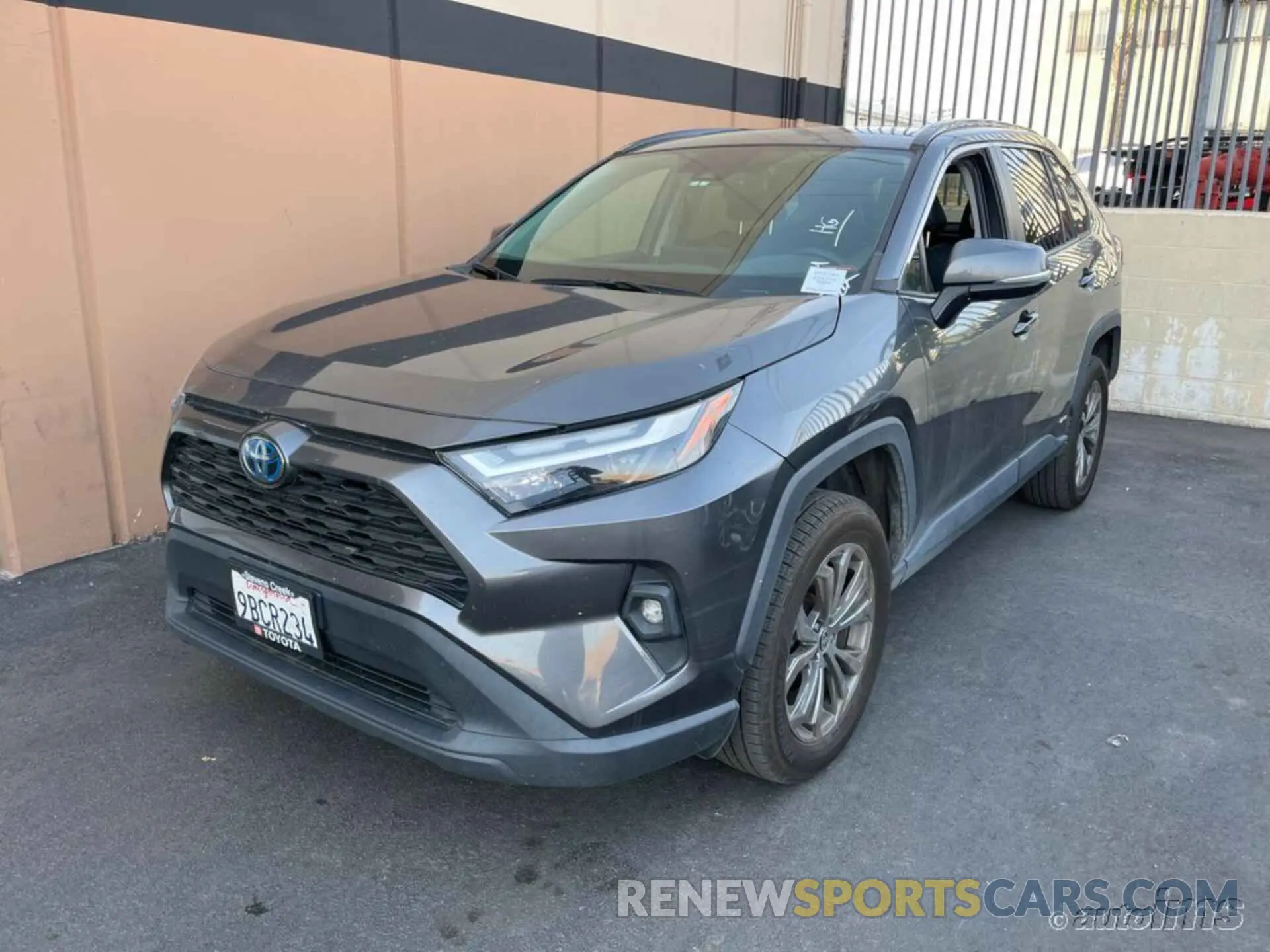7 Photograph of a damaged car 4T3B6RFV7NU071696 TOYOTA RAV4 HYBRID 2022