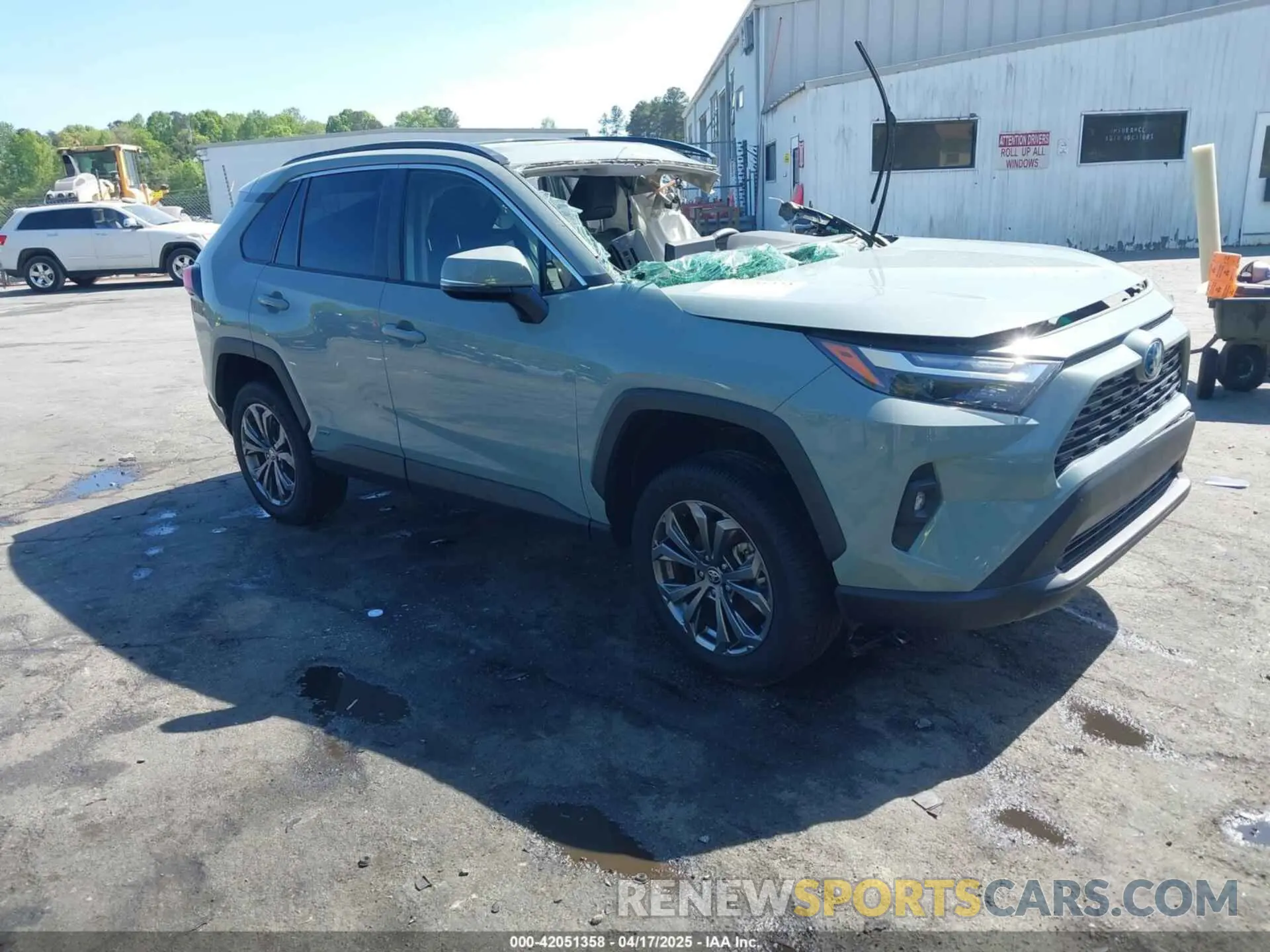 1 Photograph of a damaged car 4T3B6RFV7NU090829 TOYOTA RAV4 HYBRID 2022
