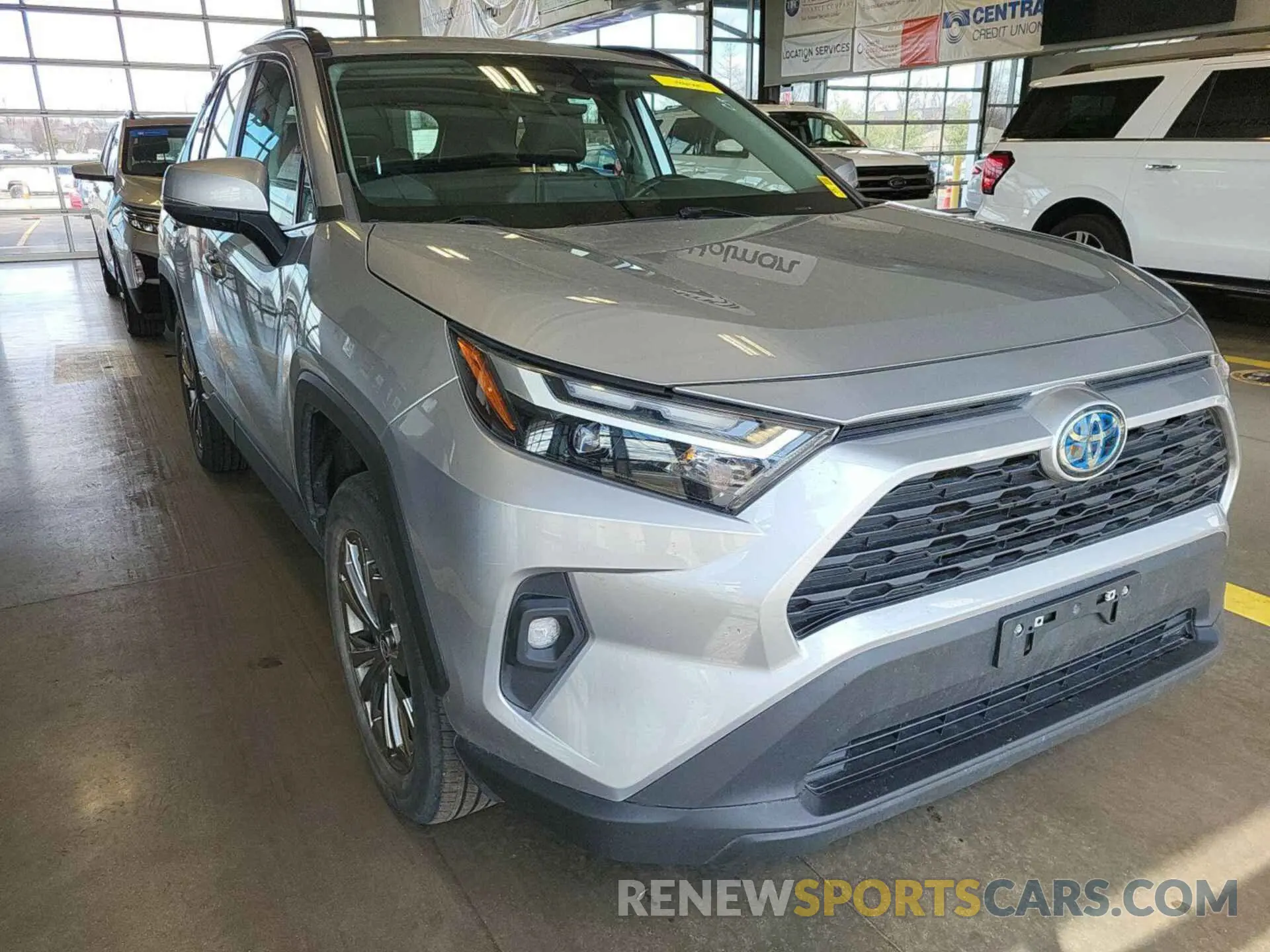 23 Photograph of a damaged car 4T3B6RFV9NU084868 TOYOTA RAV4 HYBRID 2022