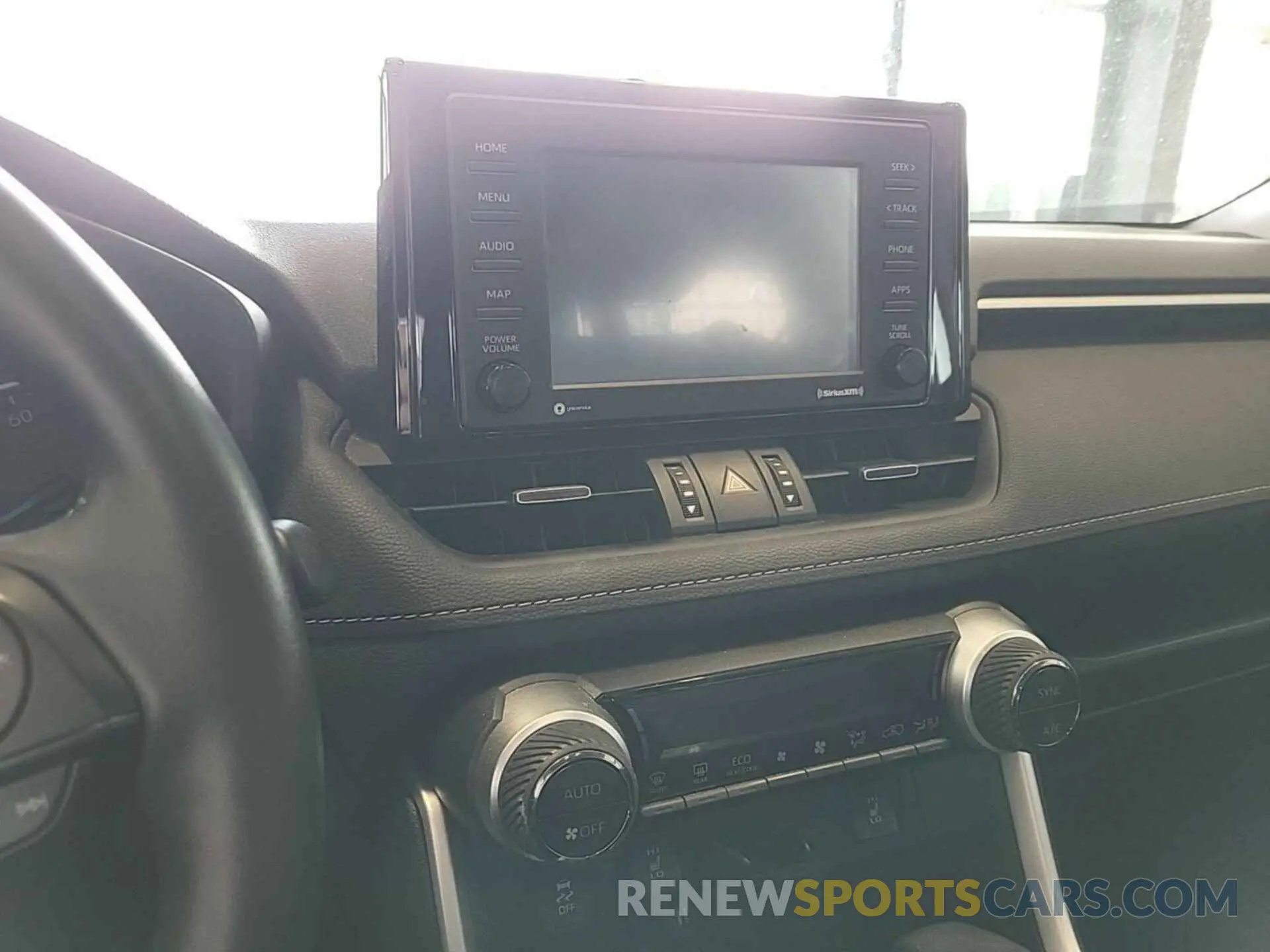 24 Photograph of a damaged car 4T3B6RFV9NU084868 TOYOTA RAV4 HYBRID 2022