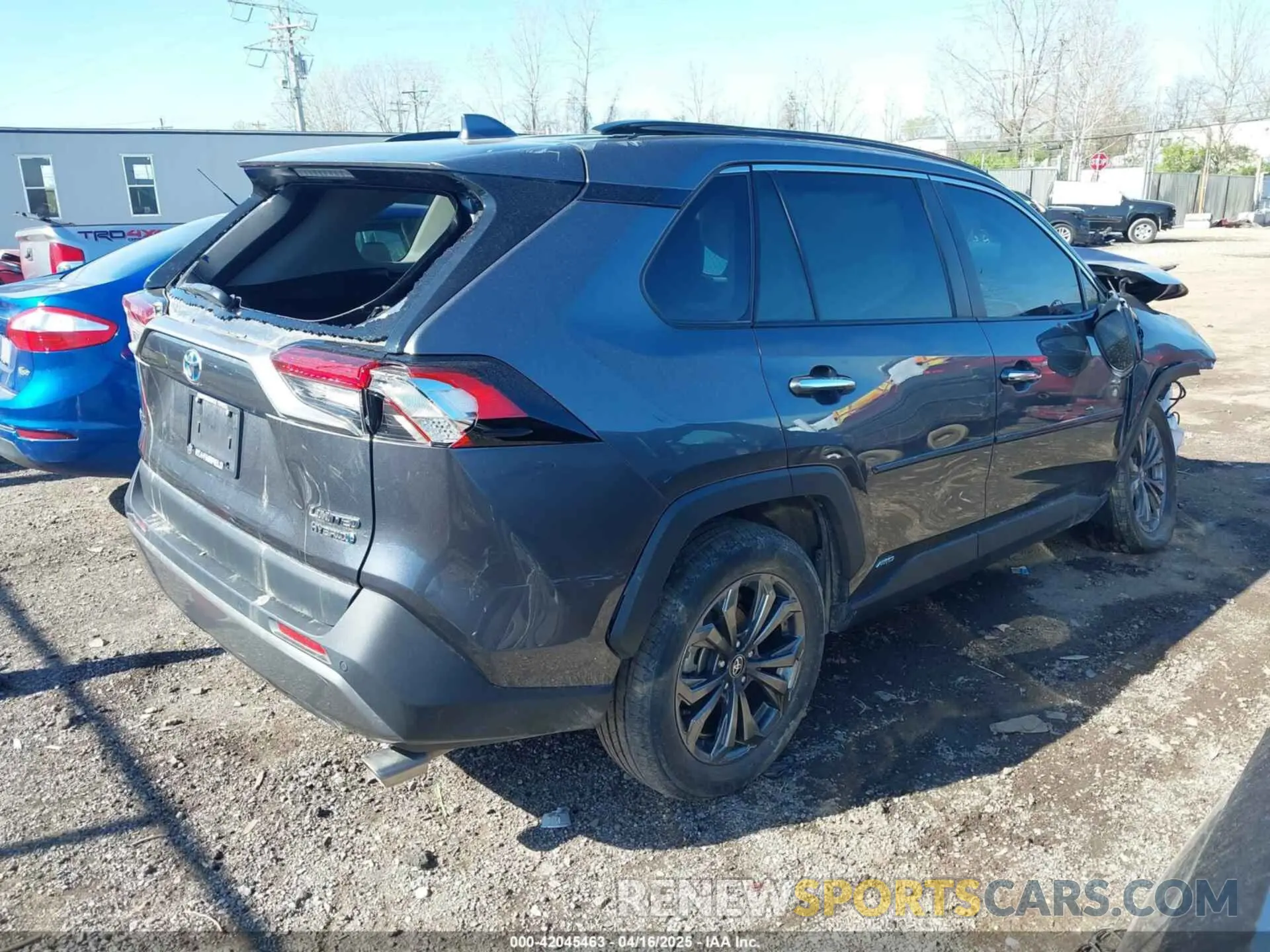 4 Photograph of a damaged car 4T3D6RFV2NU069976 TOYOTA RAV4 HYBRID 2022
