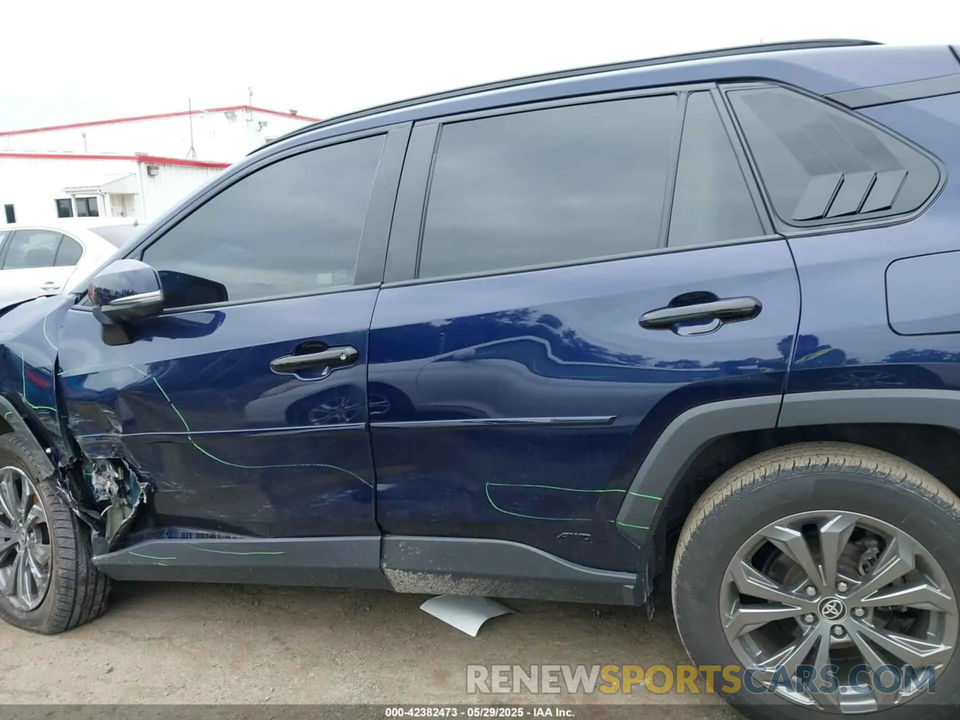13 Photograph of a damaged car 4T3D6RFV3NU078394 TOYOTA RAV4 HYBRID 2022