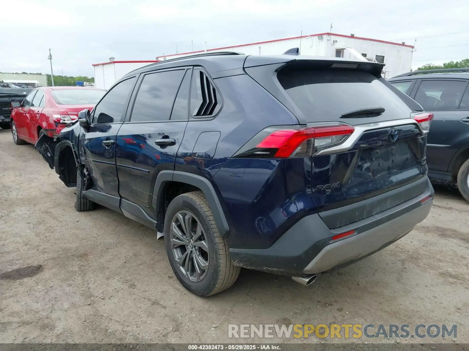 3 Photograph of a damaged car 4T3D6RFV3NU078394 TOYOTA RAV4 HYBRID 2022