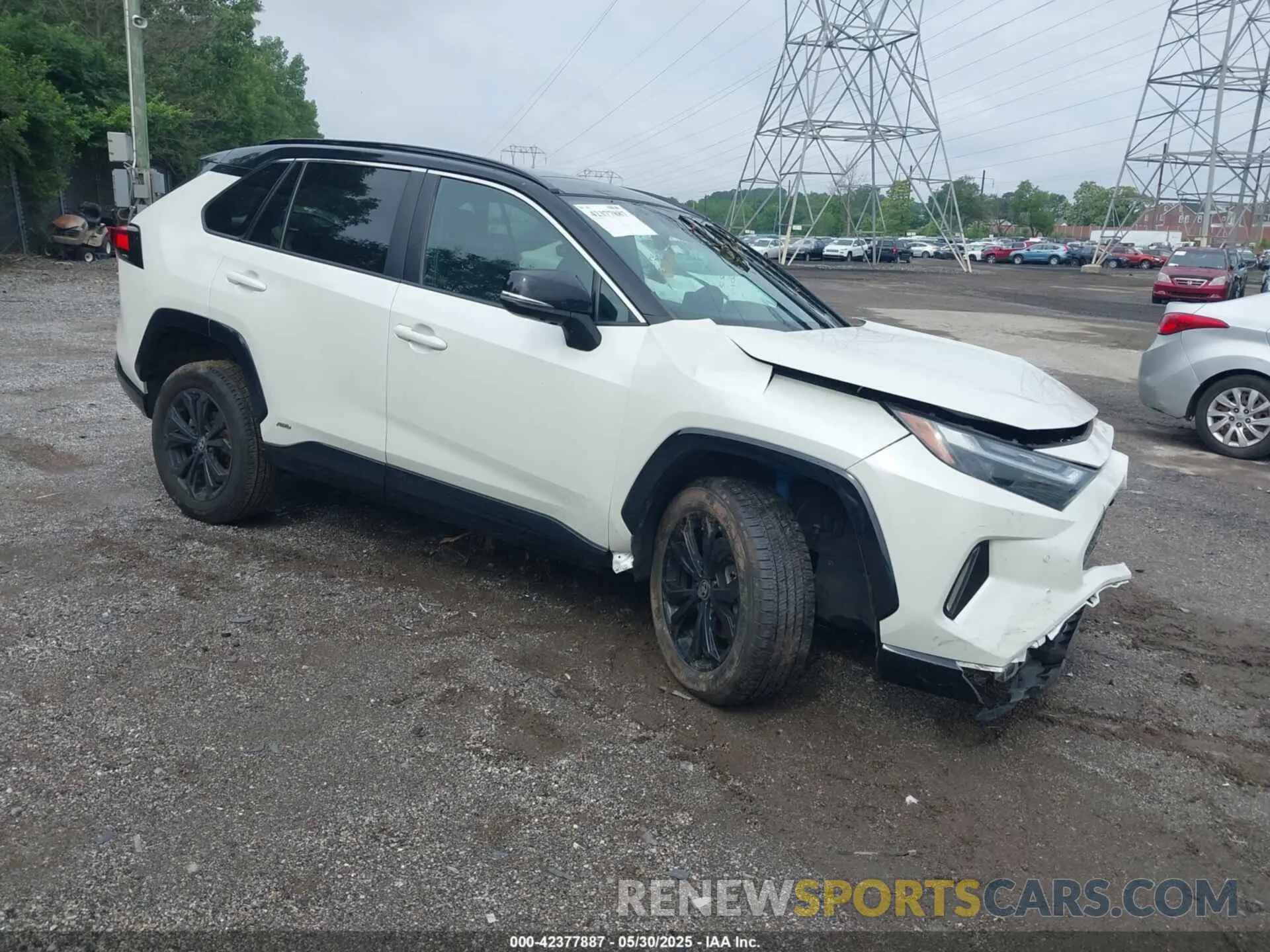 1 Photograph of a damaged car 4T3E6RFV6NU084601 TOYOTA RAV4 HYBRID 2022