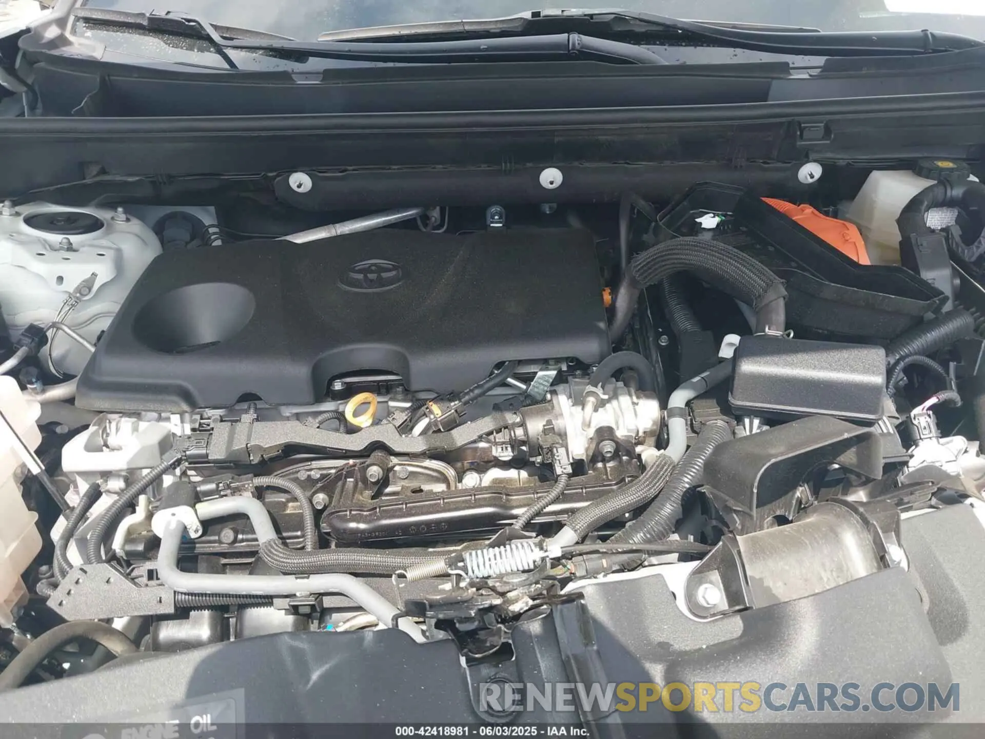10 Photograph of a damaged car 4T3E6RFV7NU083912 TOYOTA RAV4 HYBRID 2022