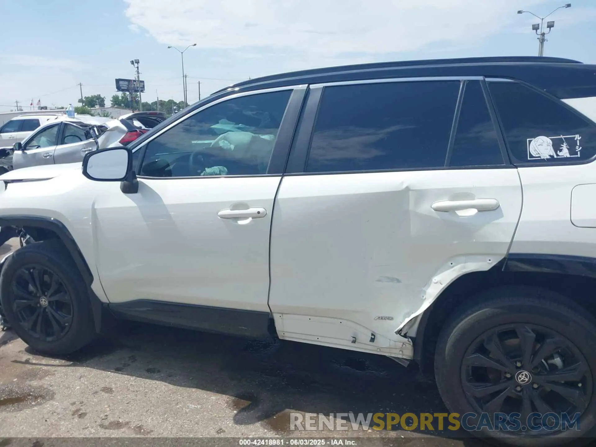 13 Photograph of a damaged car 4T3E6RFV7NU083912 TOYOTA RAV4 HYBRID 2022