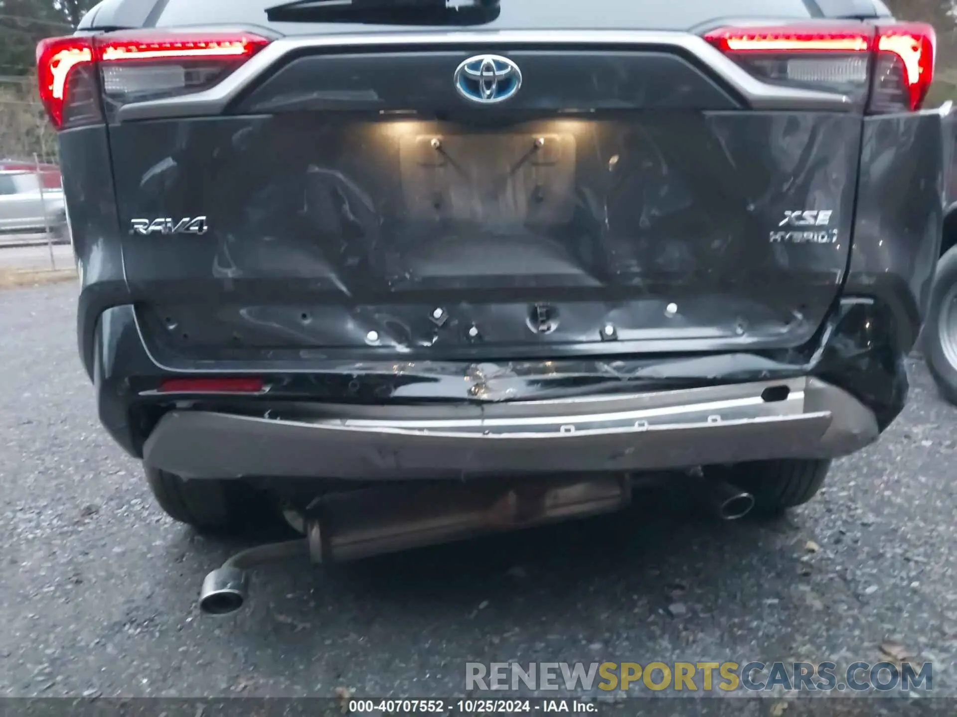 6 Photograph of a damaged car 4T3E6RFV8NU075012 TOYOTA RAV4 HYBRID 2022