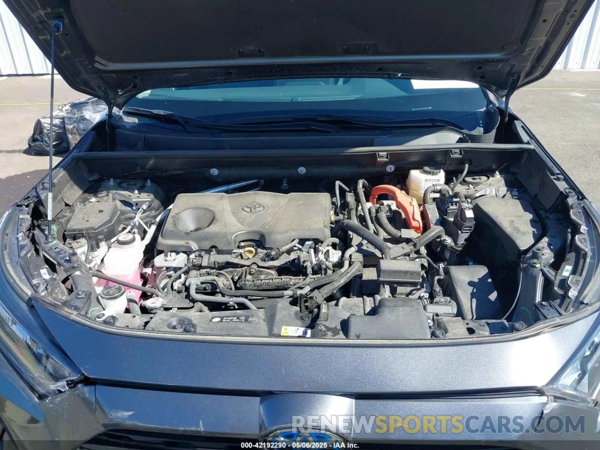 10 Photograph of a damaged car 4T3LWRFV4NU068095 TOYOTA RAV4 HYBRID 2022