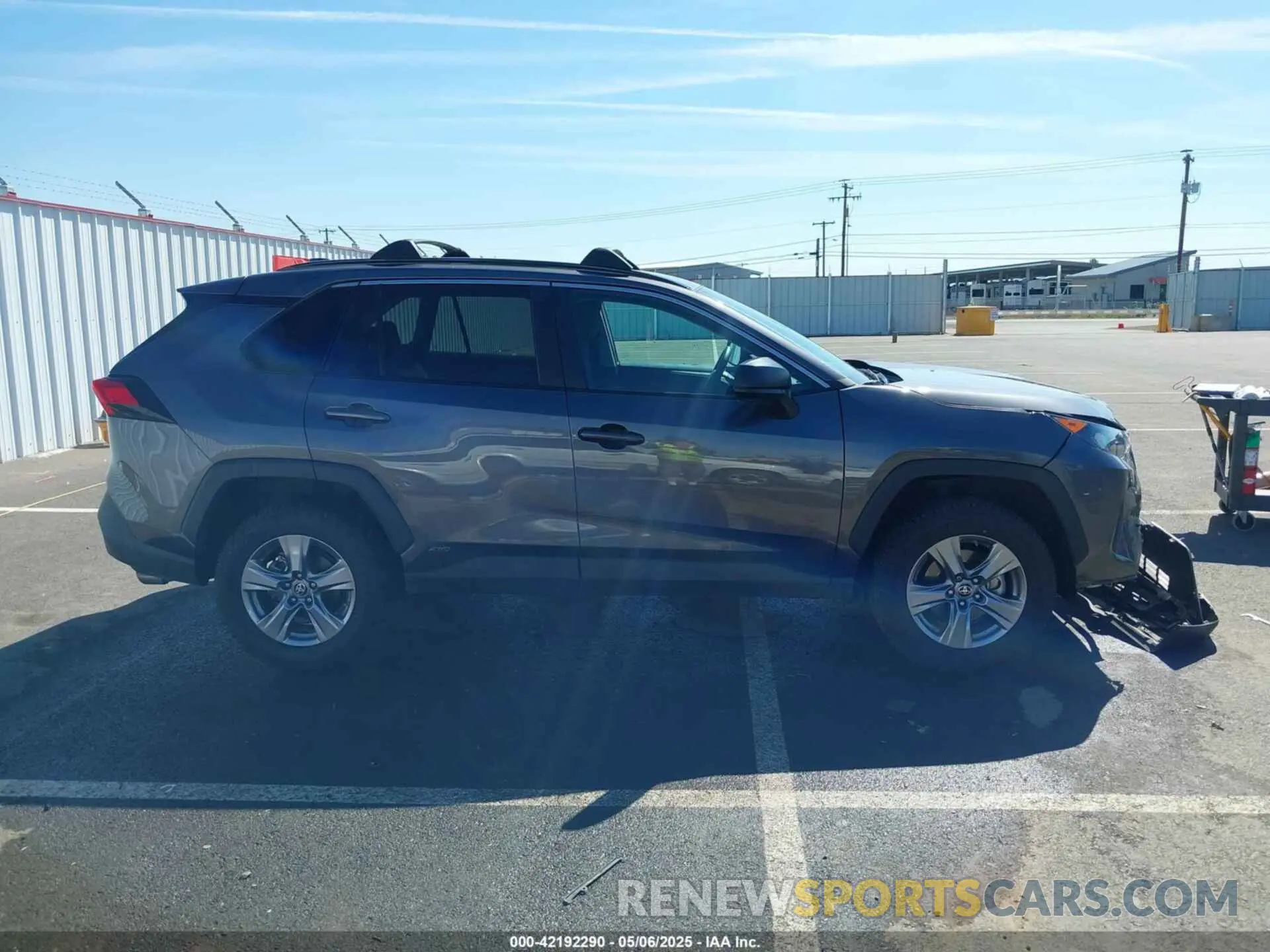 13 Photograph of a damaged car 4T3LWRFV4NU068095 TOYOTA RAV4 HYBRID 2022