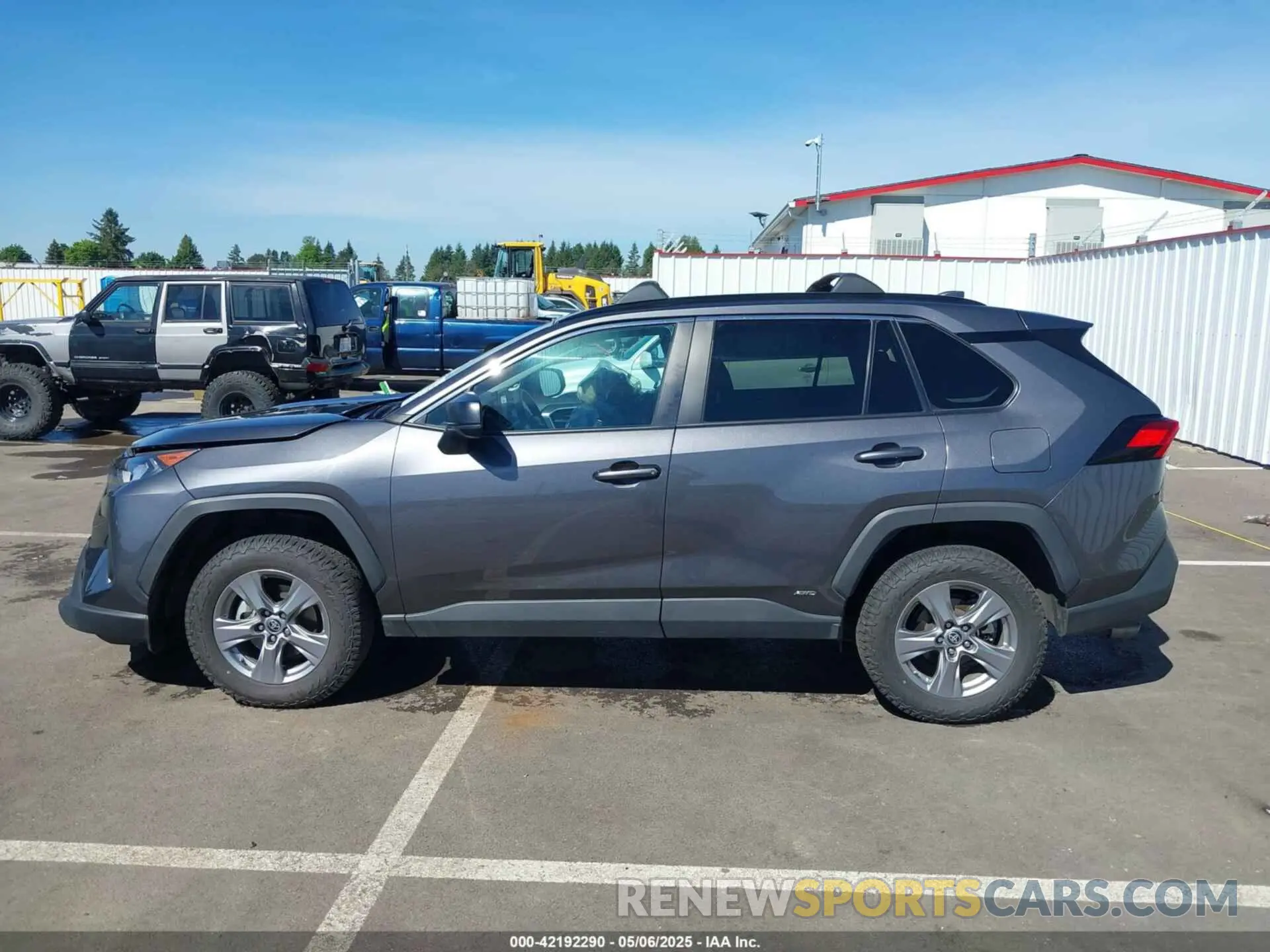 14 Photograph of a damaged car 4T3LWRFV4NU068095 TOYOTA RAV4 HYBRID 2022