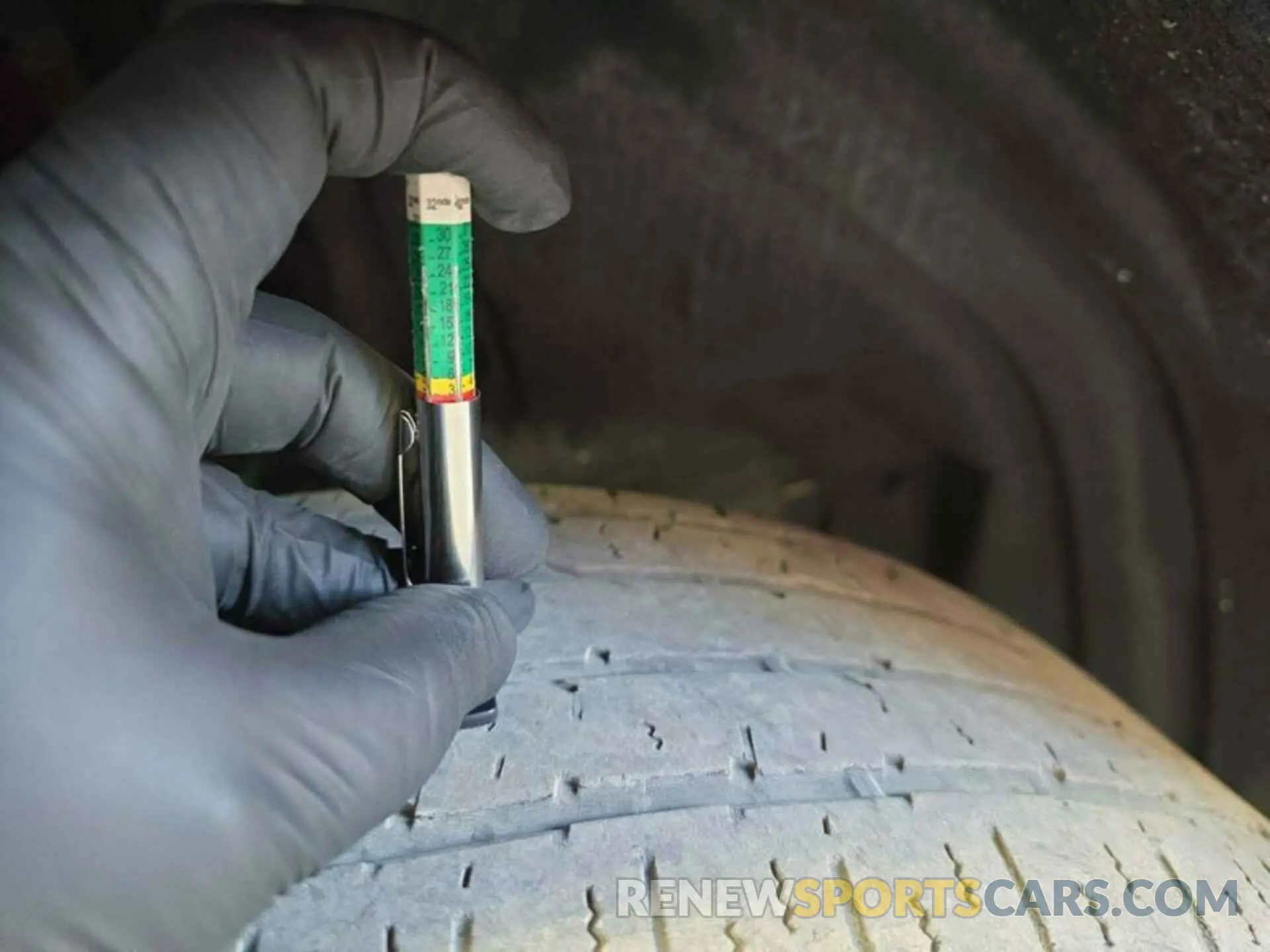 16 Photograph of a damaged car 4T3LWRFV9NU059909 TOYOTA RAV4 HYBRID 2022