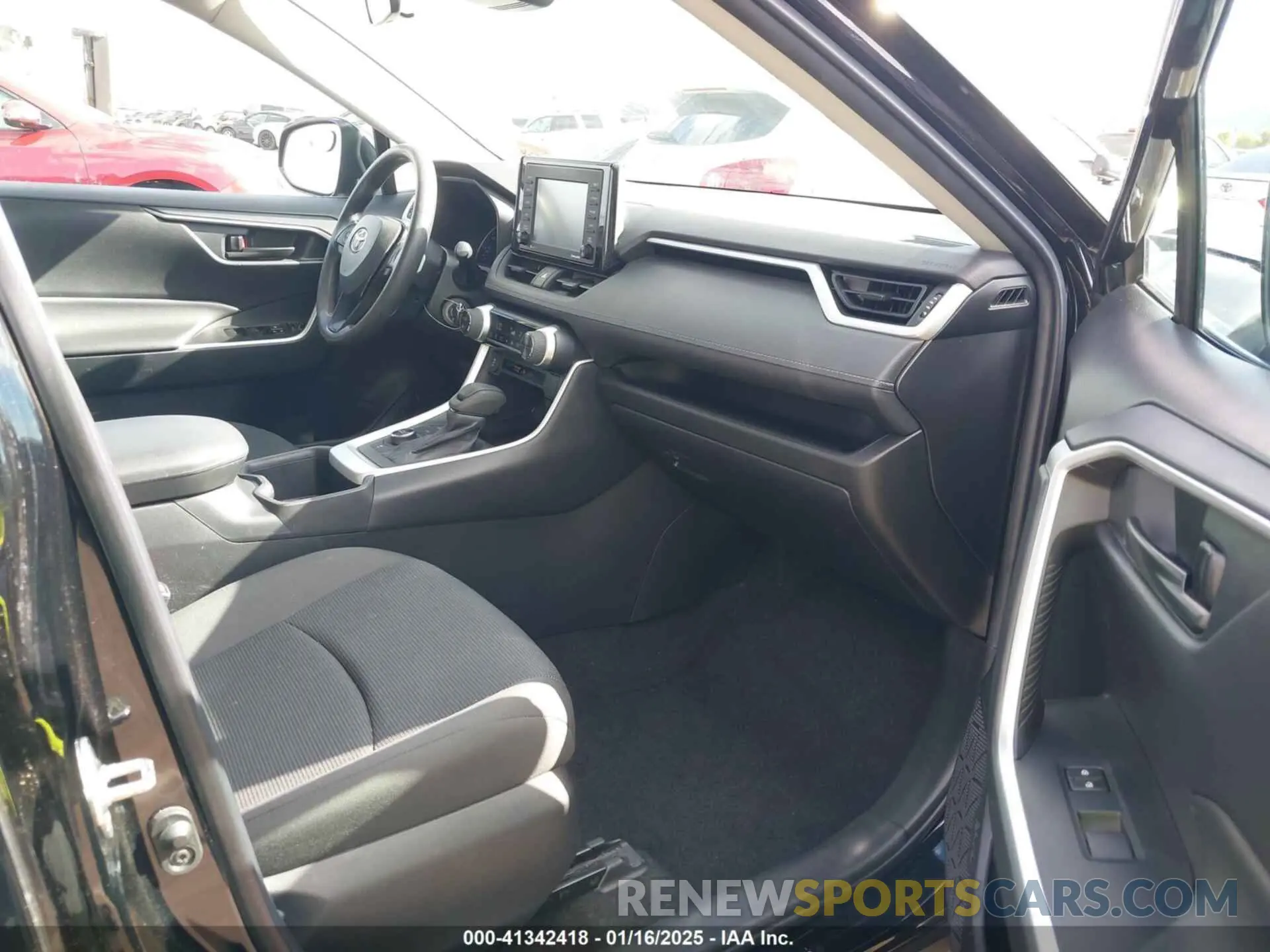 5 Photograph of a damaged car 4T3MWRFV0NU051931 TOYOTA RAV4 HYBRID 2022