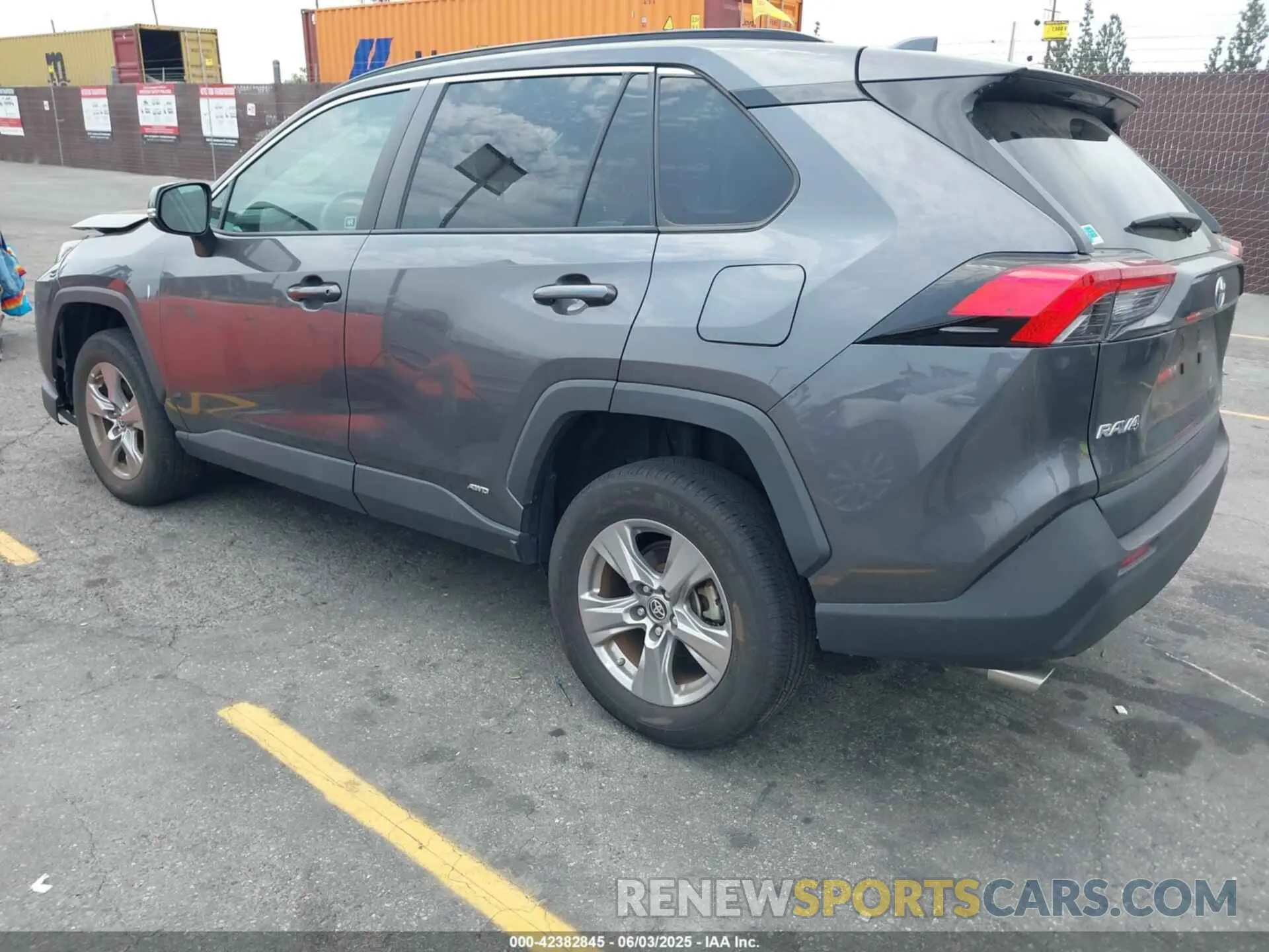 3 Photograph of a damaged car 4T3MWRFV2NU072571 TOYOTA RAV4 HYBRID 2022